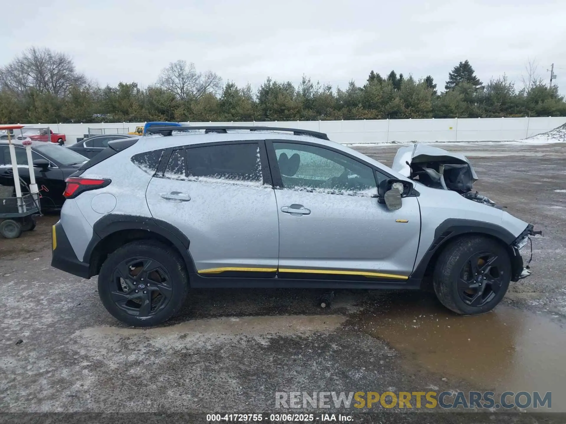14 Photograph of a damaged car 4S4GUHF69R3731871 SUBARU CROSSTREK 2024