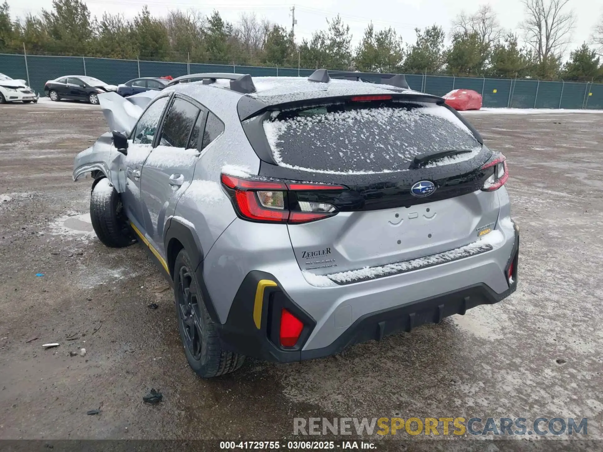 3 Photograph of a damaged car 4S4GUHF69R3731871 SUBARU CROSSTREK 2024