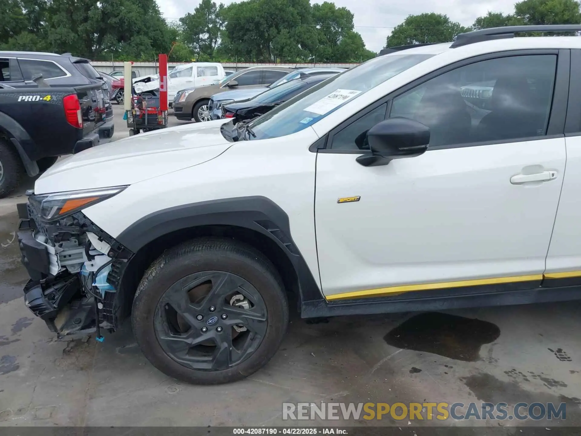 19 Фотография поврежденного автомобиля 4S4GUHF6XR3778150 SUBARU CROSSTREK 2024