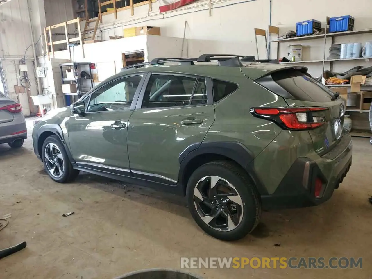 2 Фотография поврежденного автомобиля 4S4GUHM65R3827080 SUBARU CROSSTREK 2024