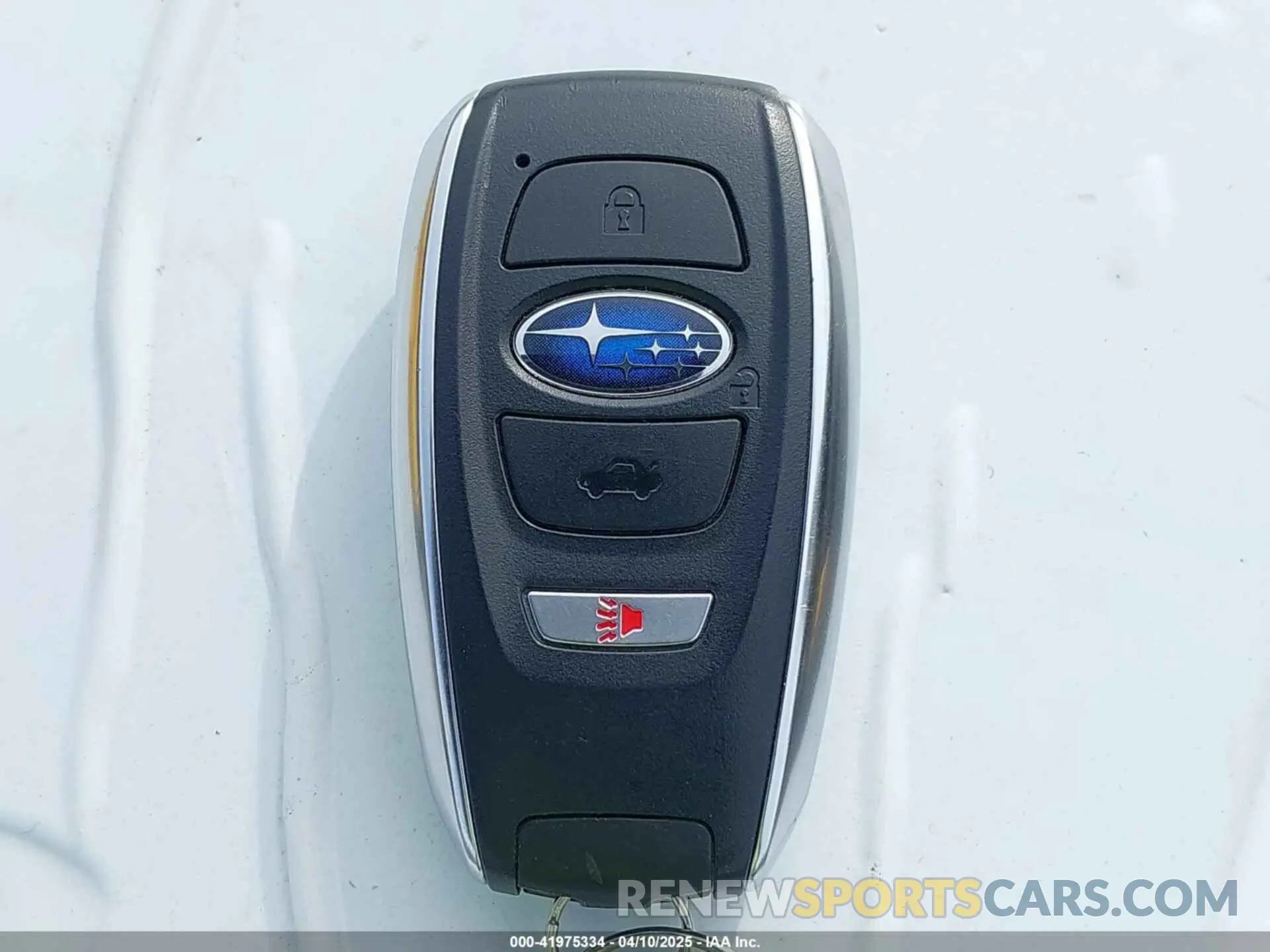 11 Фотография поврежденного автомобиля 4S4GUHM67R3822463 SUBARU CROSSTREK 2024