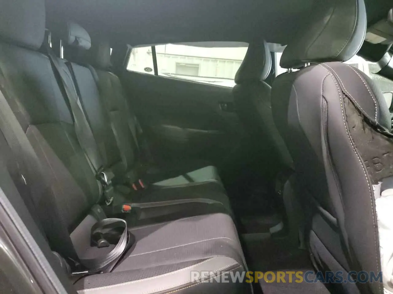 11 Photograph of a damaged car 4S4GUHT60R3759188 SUBARU CROSSTREK 2024
