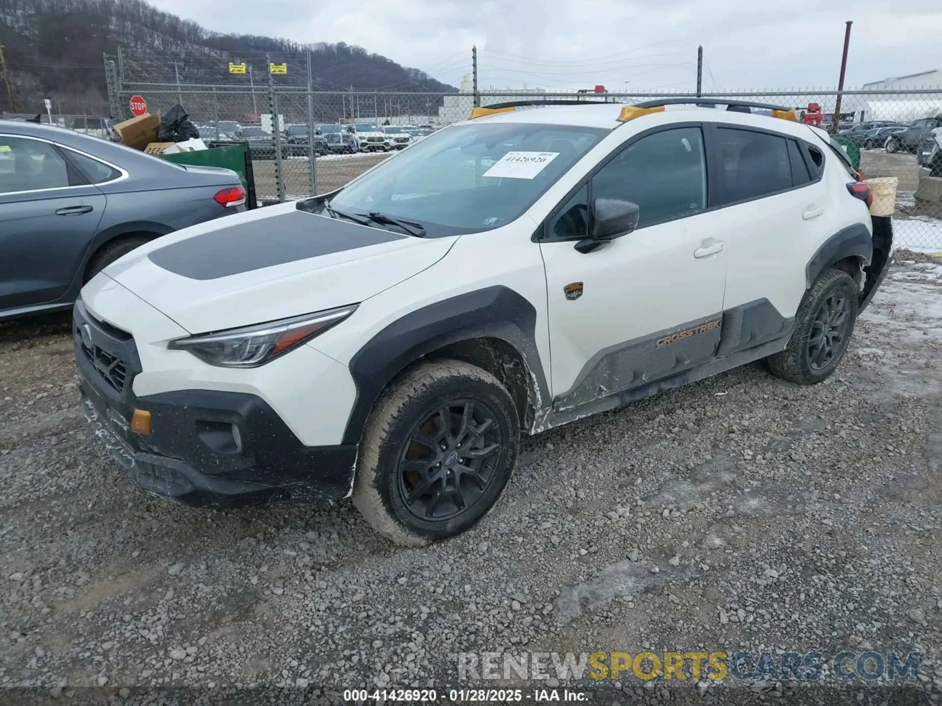 2 Photograph of a damaged car 4S4GUHT63R3736164 SUBARU CROSSTREK 2024