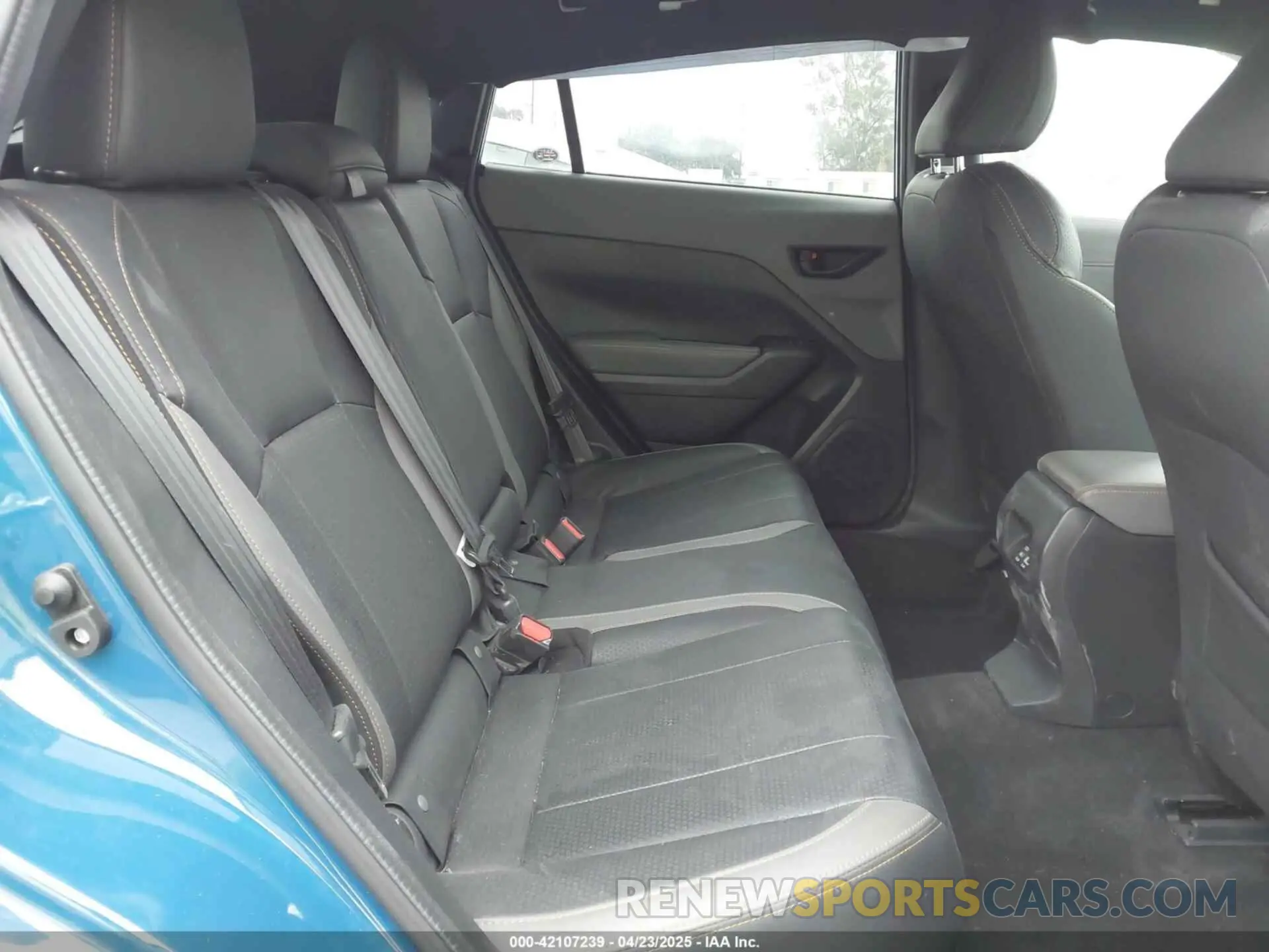 8 Фотография поврежденного автомобиля 4S4GUHT6XR3750983 SUBARU CROSSTREK 2024