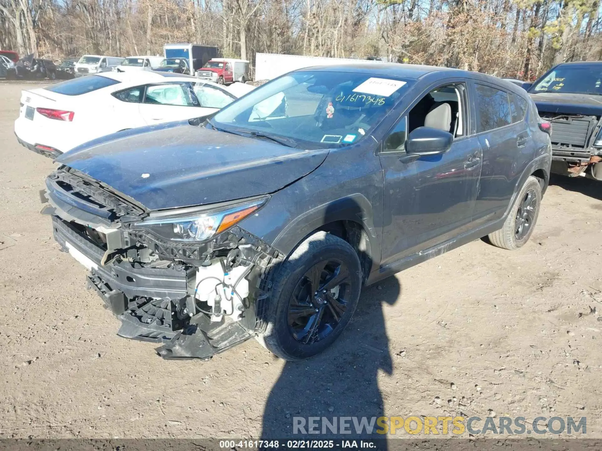 2 Фотография поврежденного автомобиля JF2GUABC1R8255790 SUBARU CROSSTREK 2024