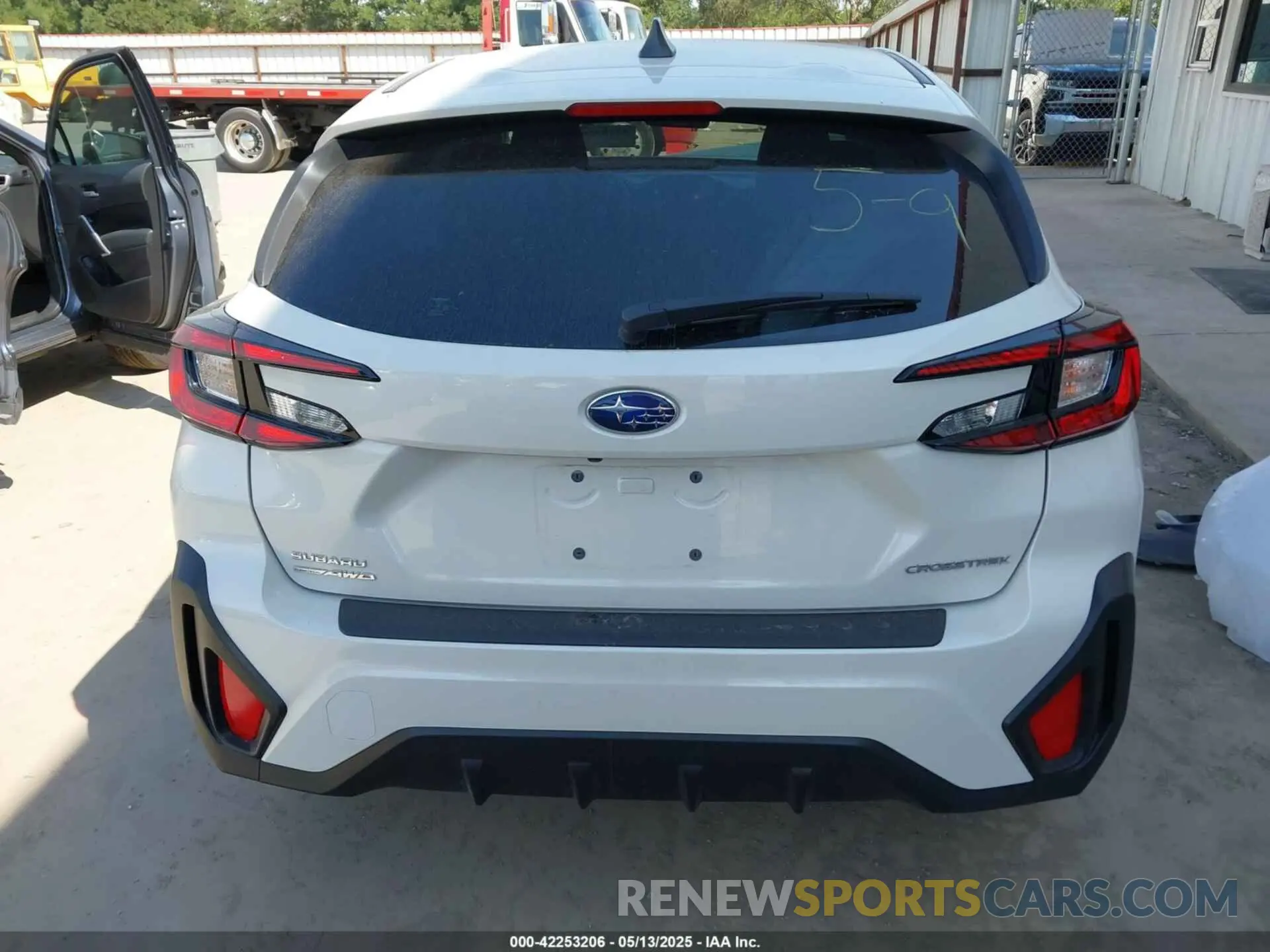 16 Photograph of a damaged car JF2GUABC3R8908586 SUBARU CROSSTREK 2024
