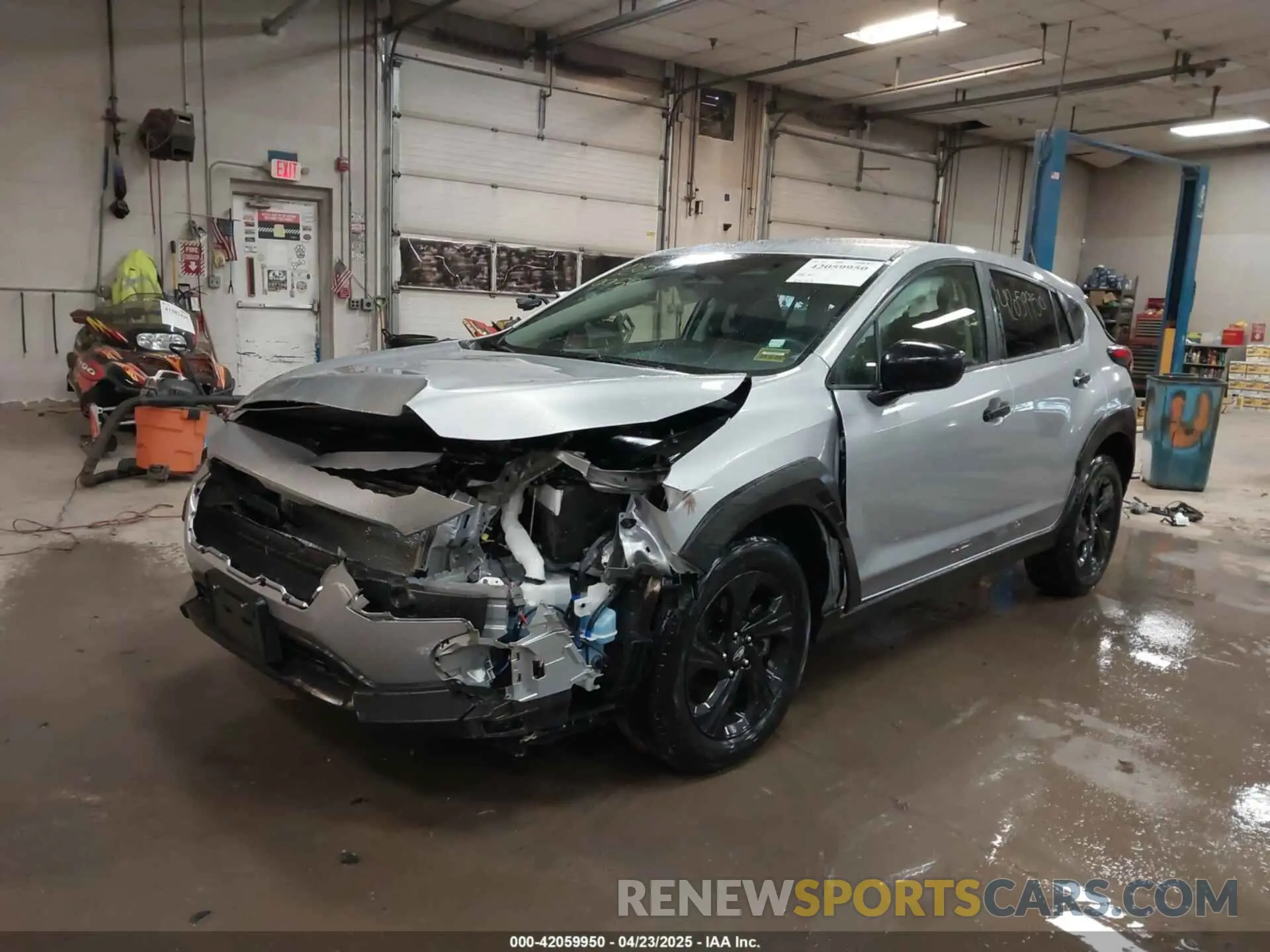 2 Фотография поврежденного автомобиля JF2GUABC4R8344057 SUBARU CROSSTREK 2024