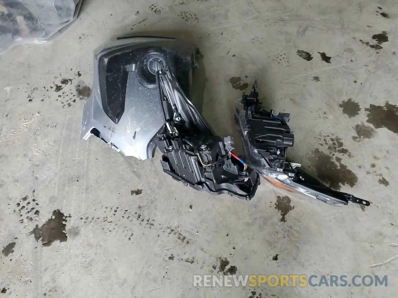 13 Photograph of a damaged car JF2GUABC5R8883402 SUBARU CROSSTREK 2024