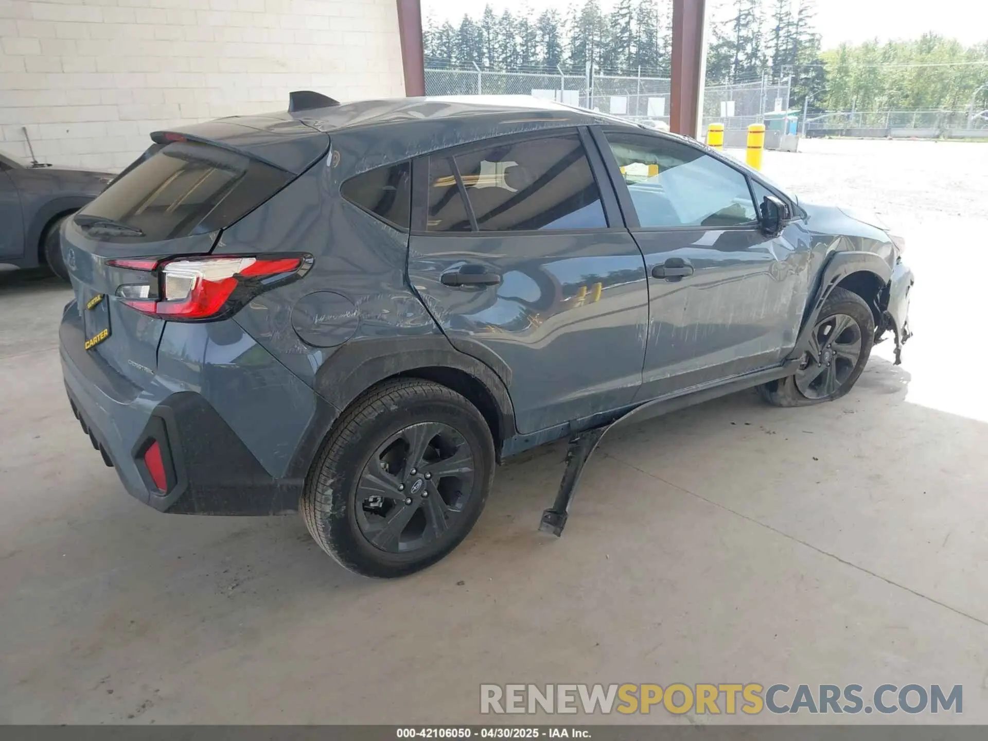 4 Фотография поврежденного автомобиля JF2GUABCXRH396891 SUBARU CROSSTREK 2024
