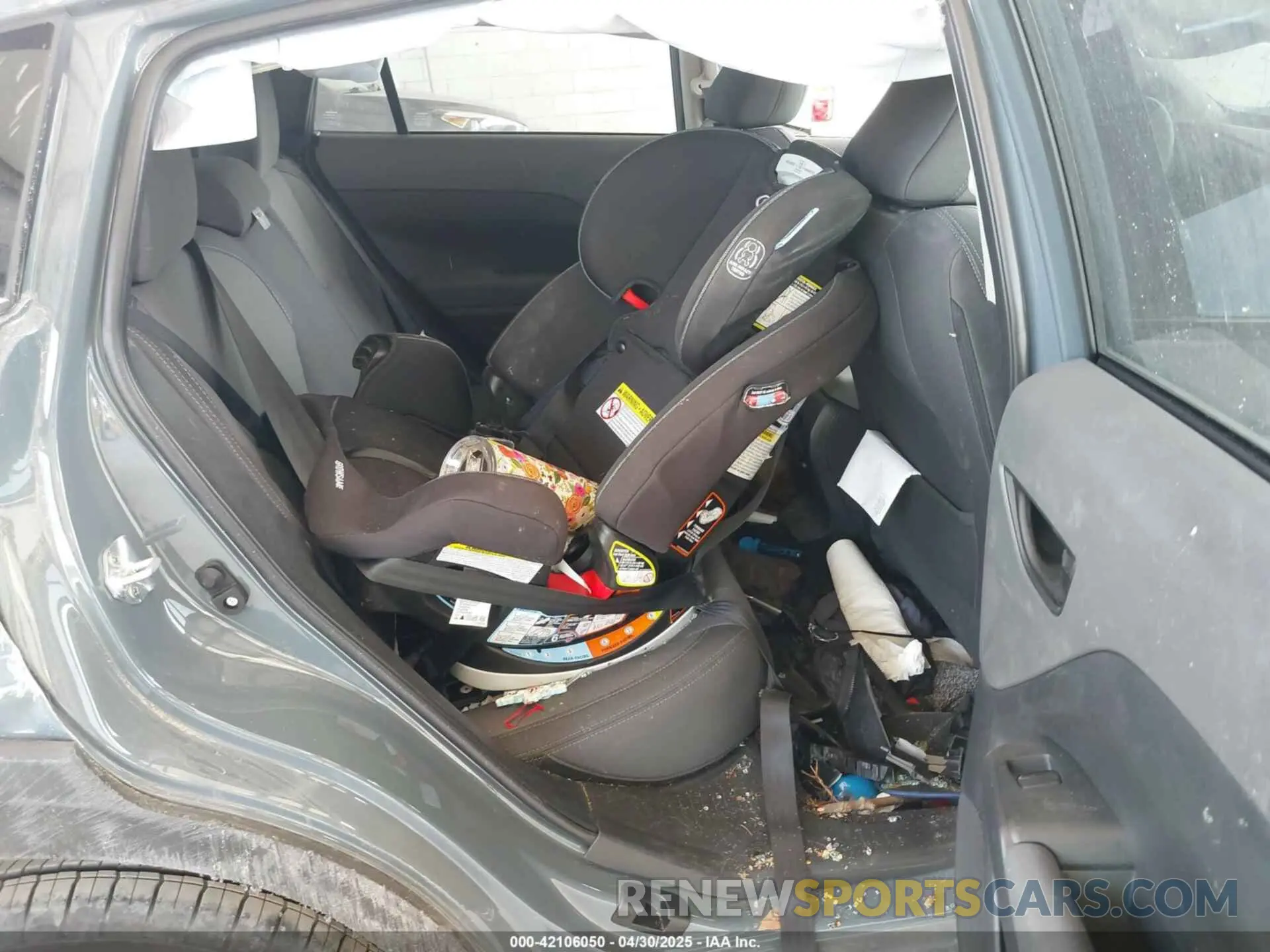 8 Фотография поврежденного автомобиля JF2GUABCXRH396891 SUBARU CROSSTREK 2024