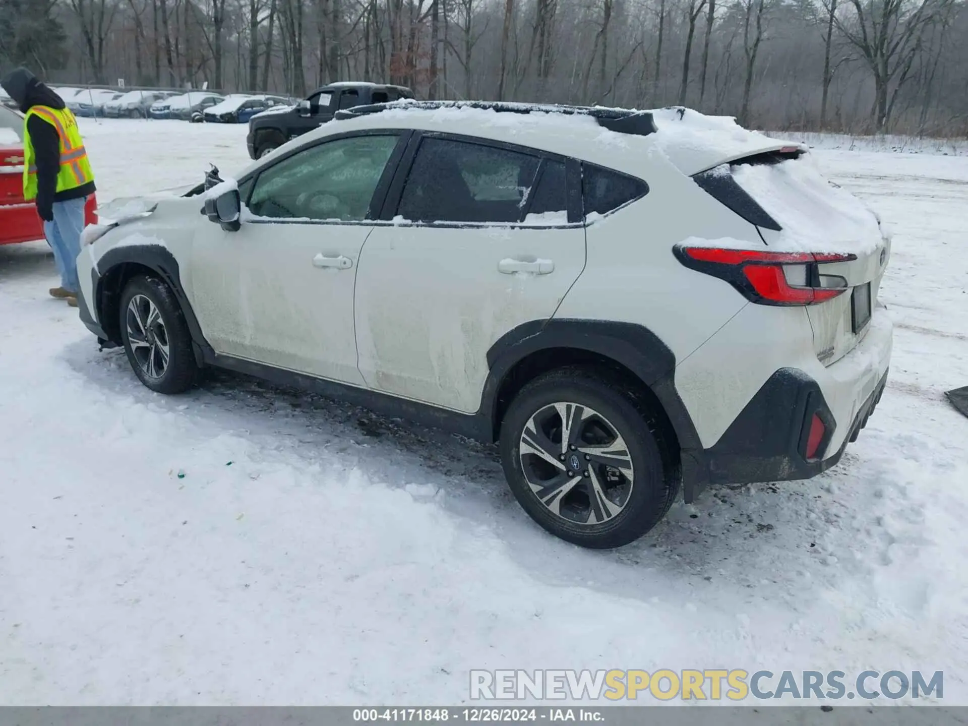 3 Фотография поврежденного автомобиля JF2GUADC0R8254109 SUBARU CROSSTREK 2024