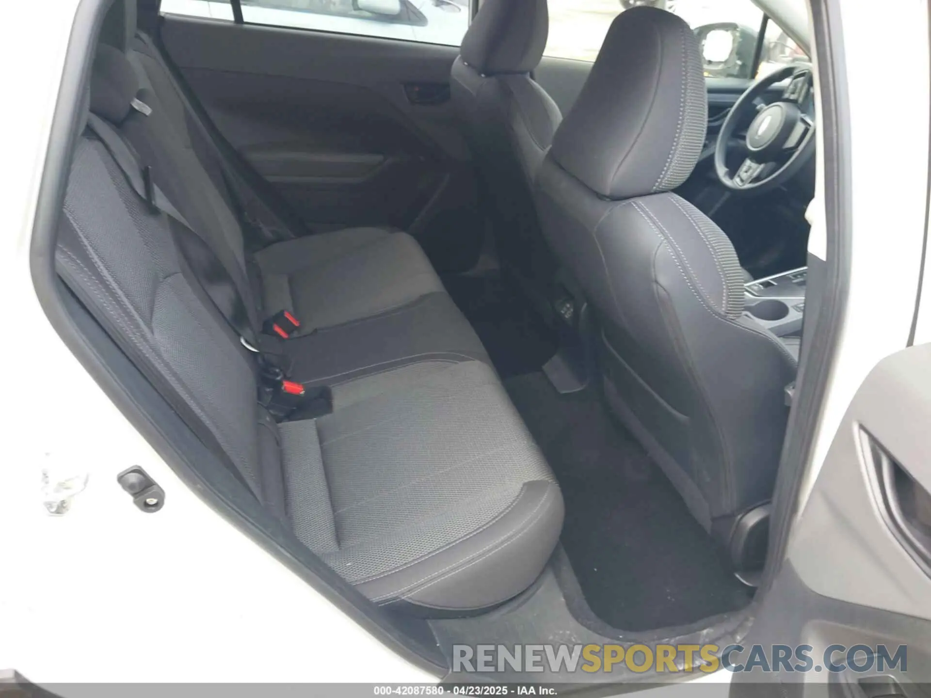 8 Photograph of a damaged car JF2GUADC0R8302580 SUBARU CROSSTREK 2024