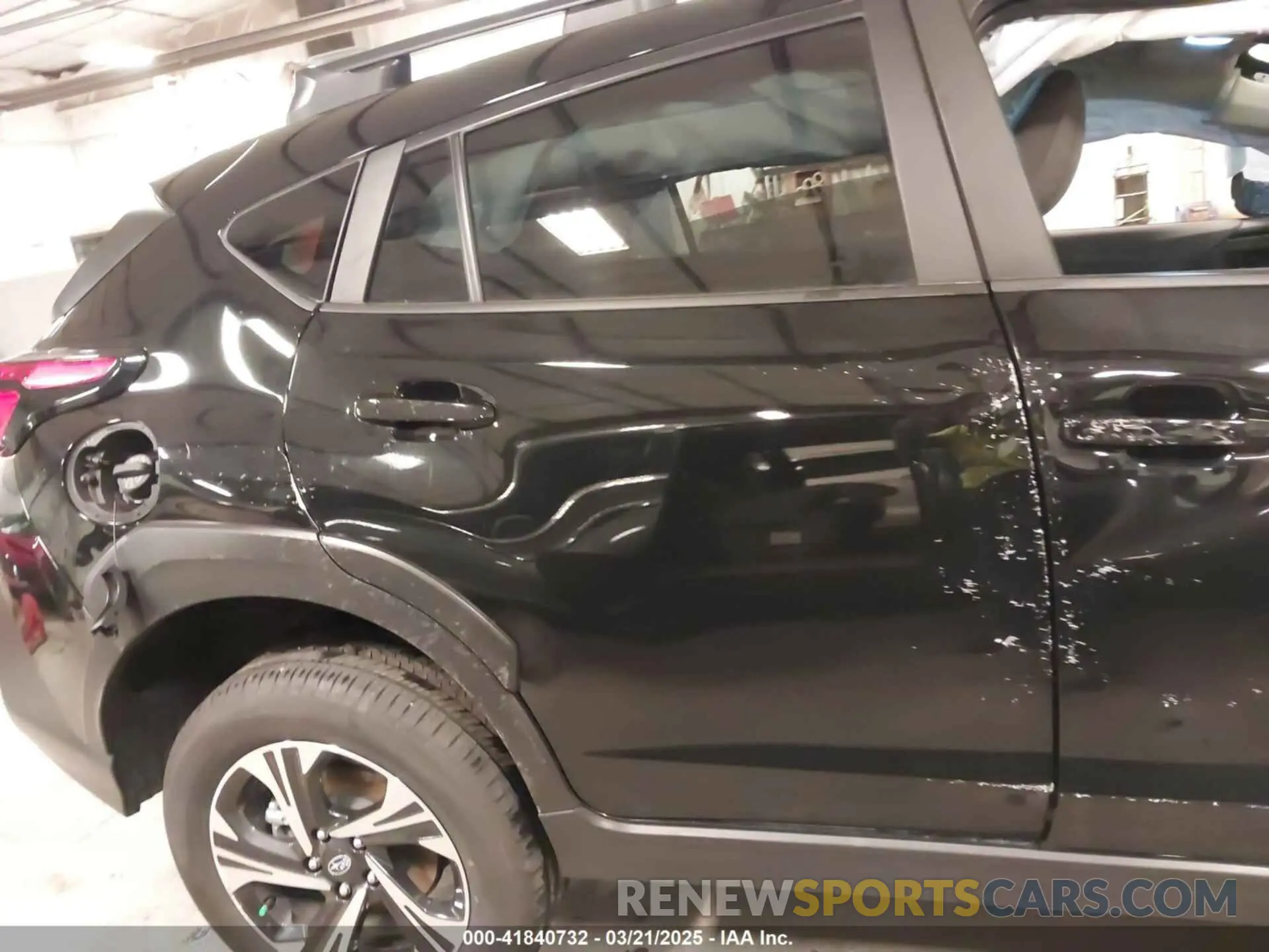 19 Photograph of a damaged car JF2GUADC0R8377800 SUBARU CROSSTREK 2024