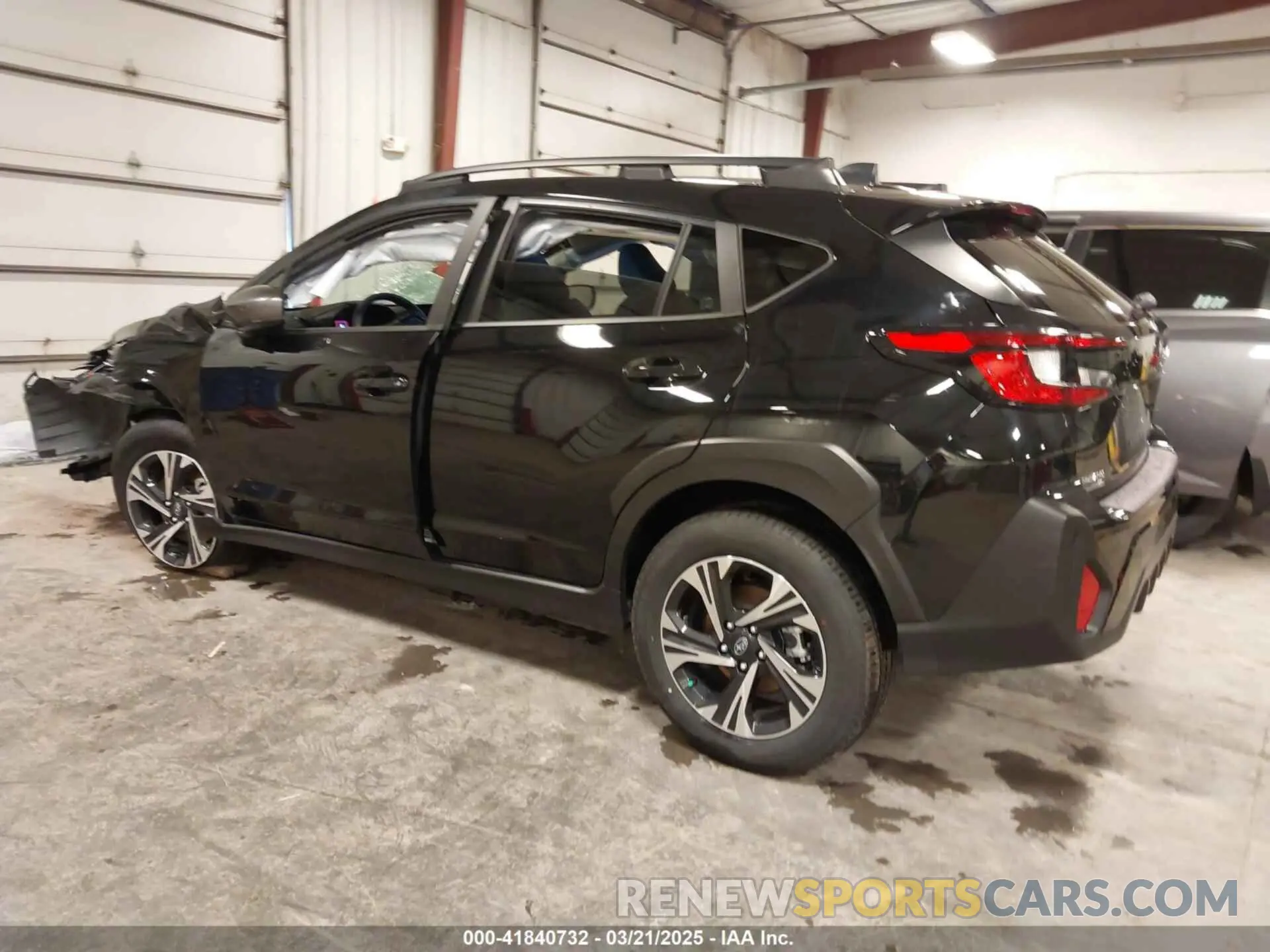 3 Photograph of a damaged car JF2GUADC0R8377800 SUBARU CROSSTREK 2024