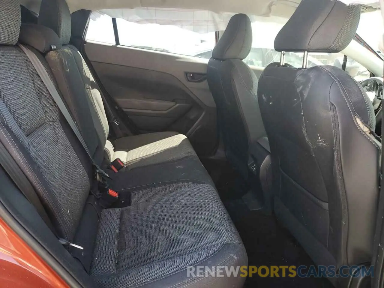 11 Photograph of a damaged car JF2GUADC0RH889525 SUBARU CROSSTREK 2024