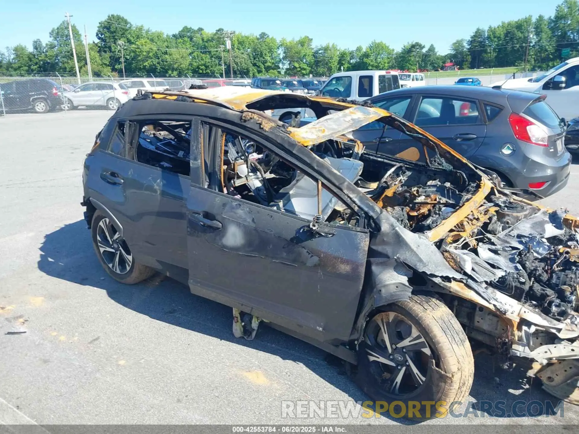 12 Photograph of a damaged car JF2GUADC1R8236427 SUBARU CROSSTREK 2024