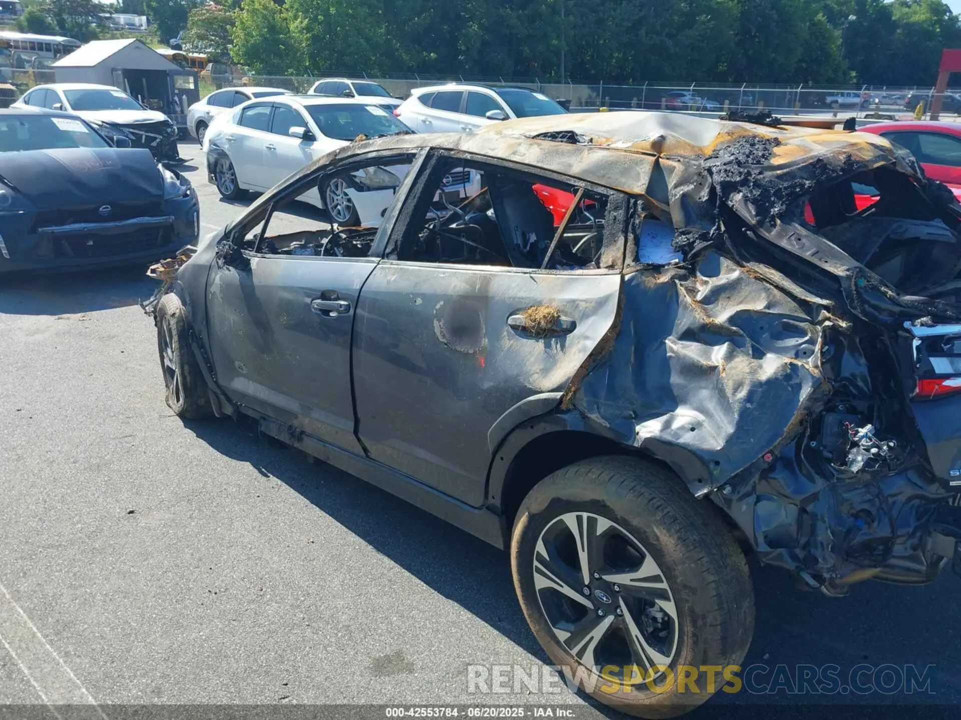 13 Photograph of a damaged car JF2GUADC1R8236427 SUBARU CROSSTREK 2024