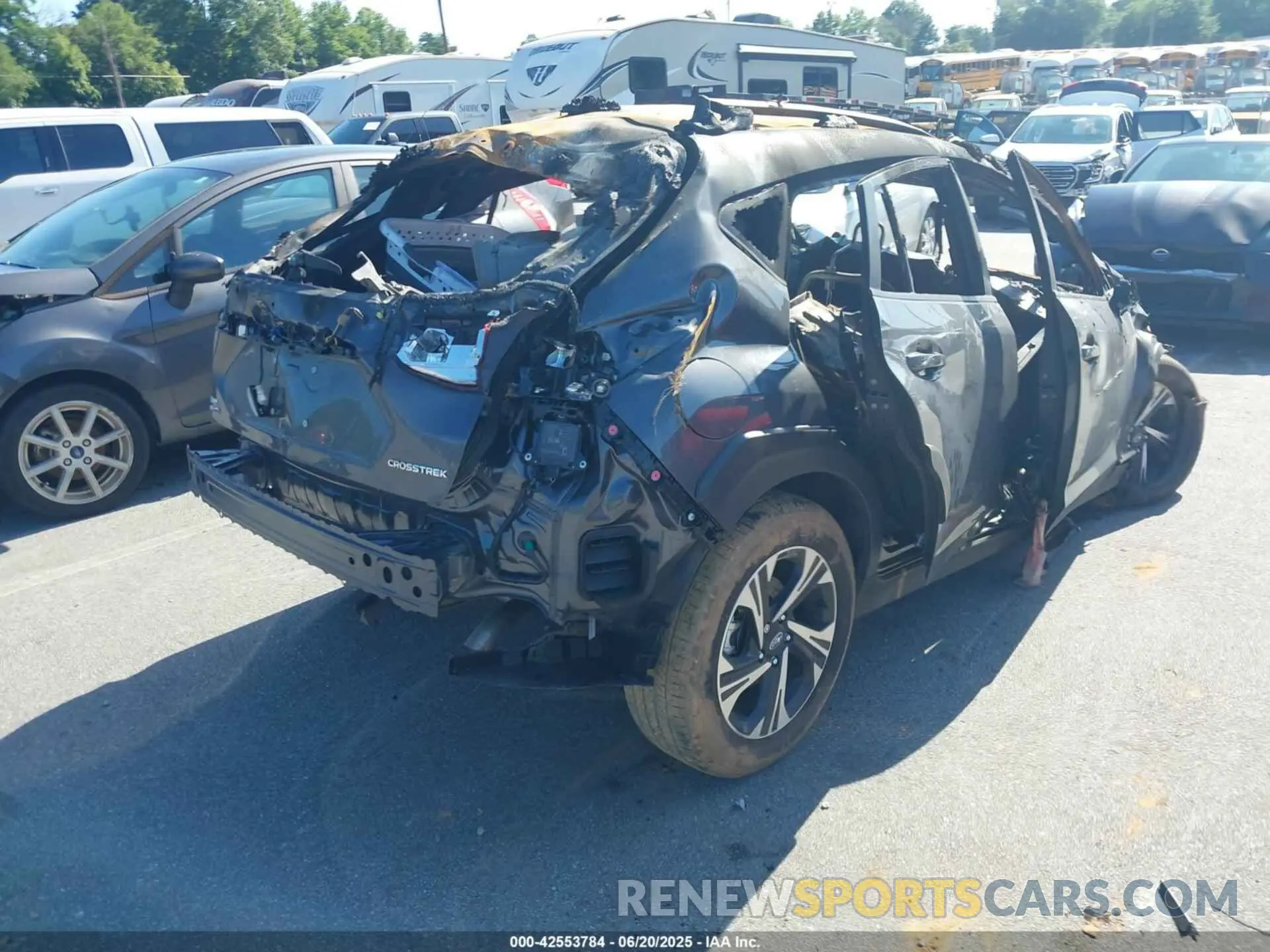 4 Photograph of a damaged car JF2GUADC1R8236427 SUBARU CROSSTREK 2024