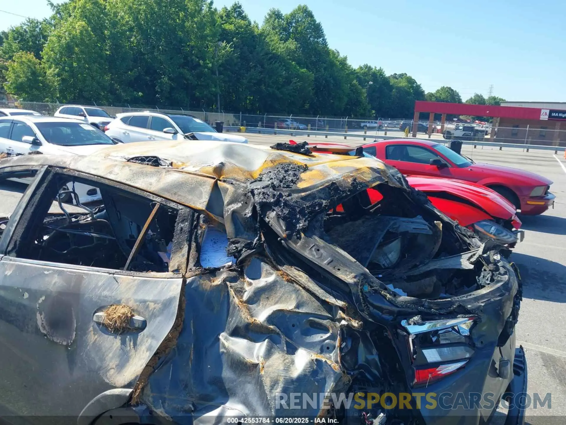 6 Photograph of a damaged car JF2GUADC1R8236427 SUBARU CROSSTREK 2024