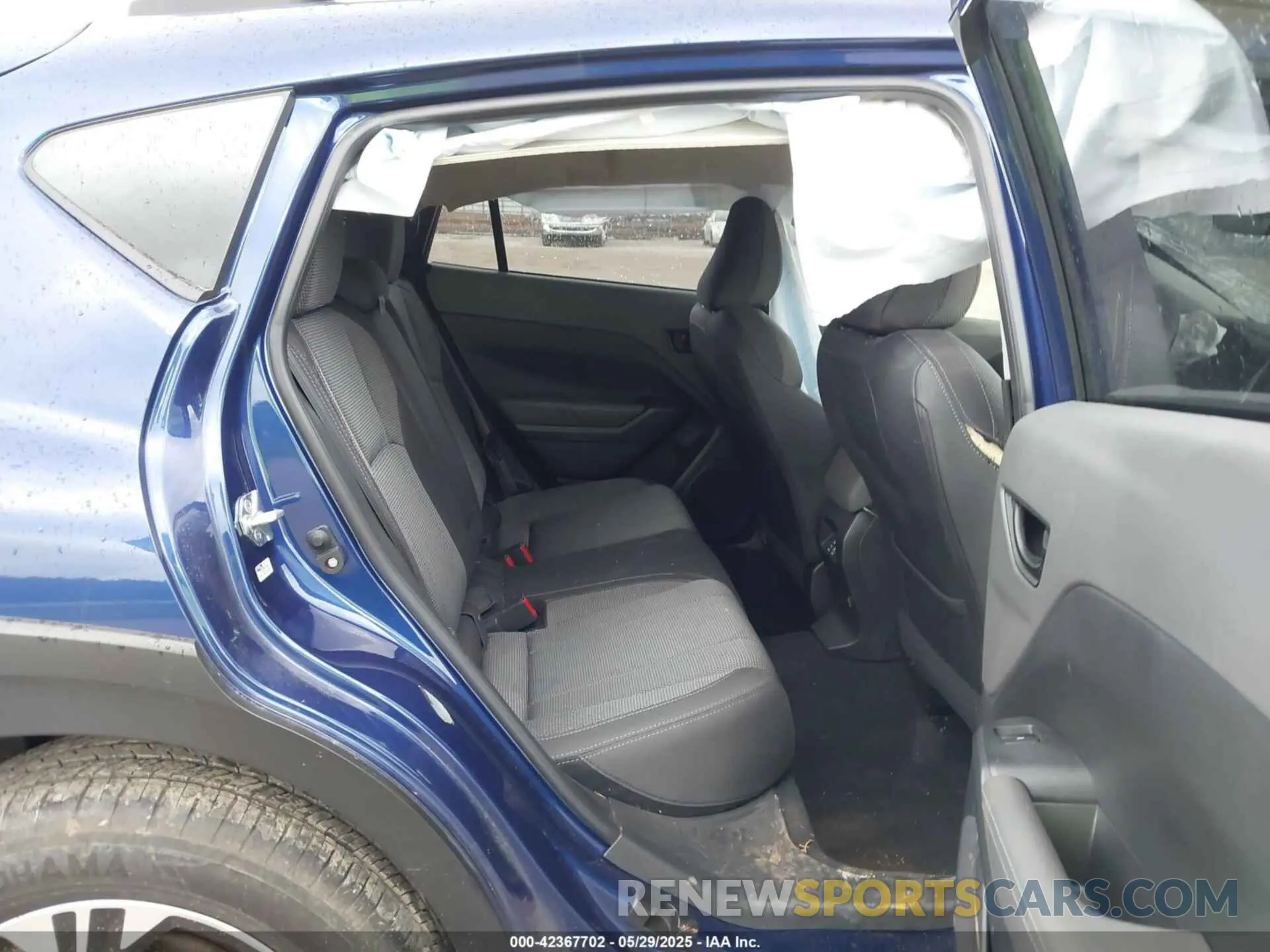 8 Photograph of a damaged car JF2GUADC1R8287829 SUBARU CROSSTREK 2024