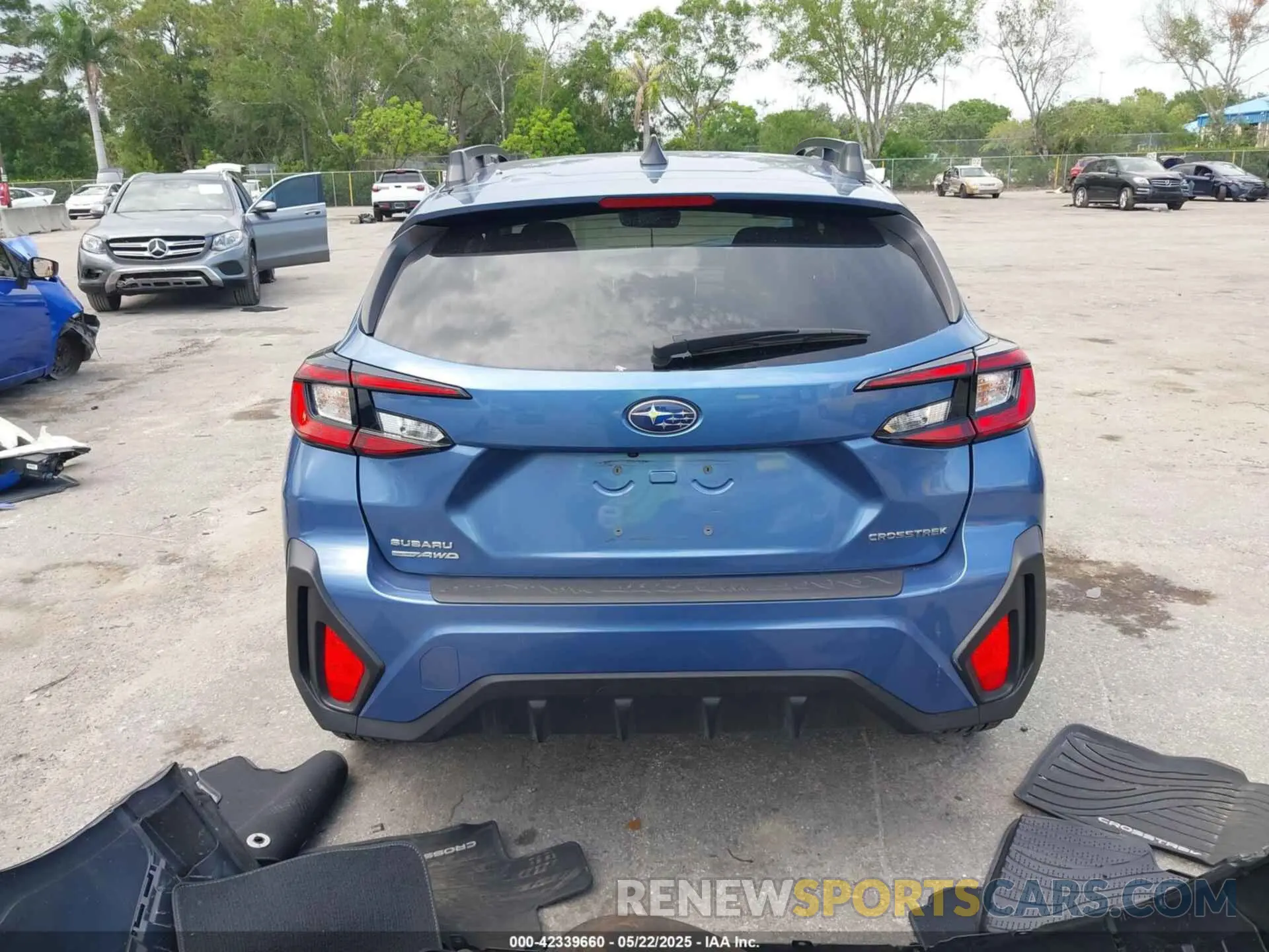 17 Фотография поврежденного автомобиля JF2GUADC1RH317251 SUBARU CROSSTREK 2024
