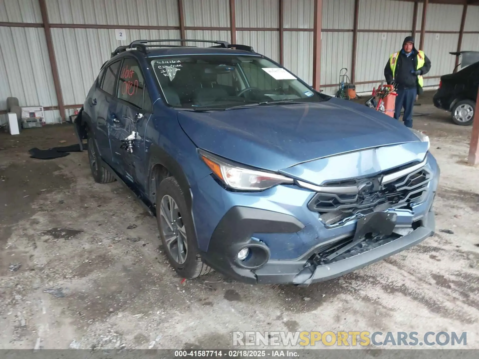 1 Фотография поврежденного автомобиля JF2GUADC1RH866111 SUBARU CROSSTREK 2024