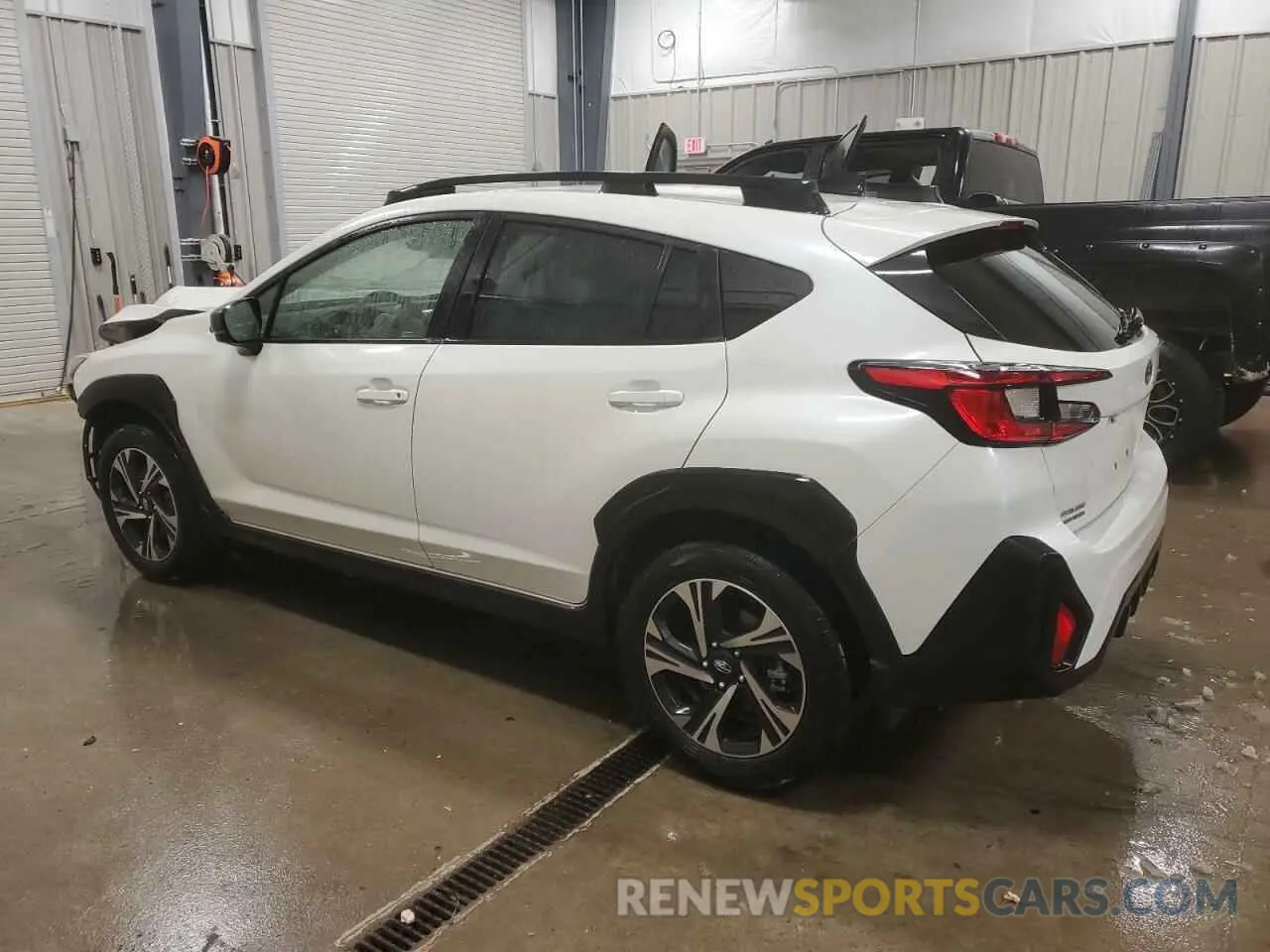 2 Фотография поврежденного автомобиля JF2GUADC2R8369990 SUBARU CROSSTREK 2024