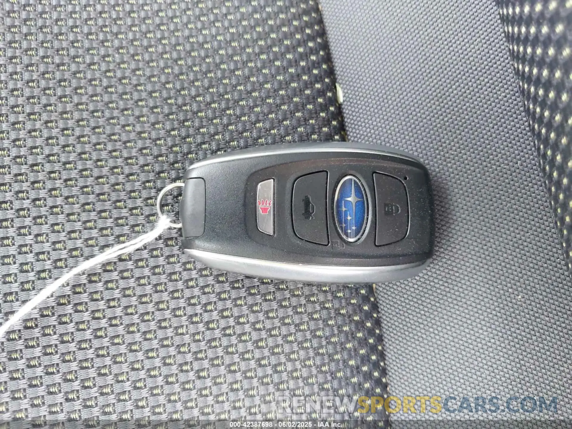 11 Фотография поврежденного автомобиля JF2GUADC2RH888683 SUBARU CROSSTREK 2024