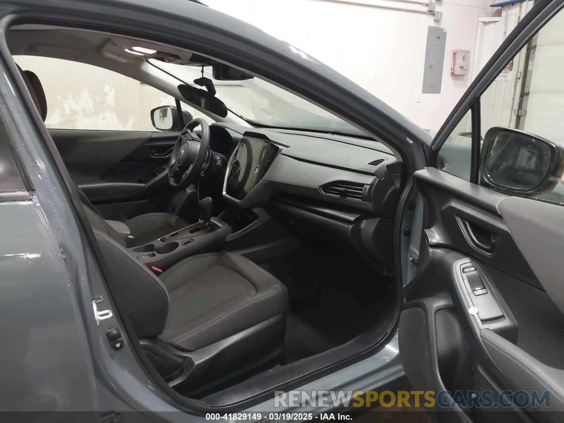 5 Photograph of a damaged car JF2GUADC4R8252489 SUBARU CROSSTREK 2024