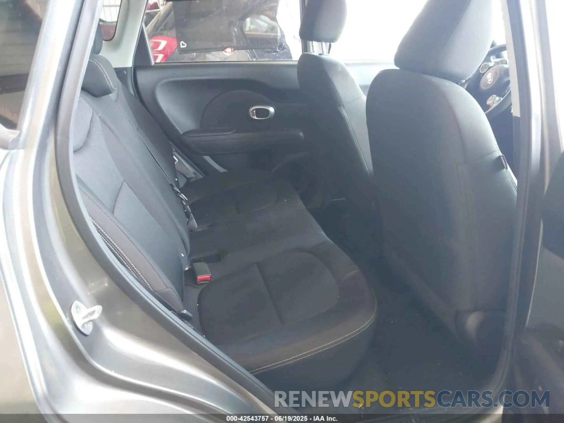 8 Photograph of a damaged car JF2GUADC4R8298713 SUBARU CROSSTREK 2024