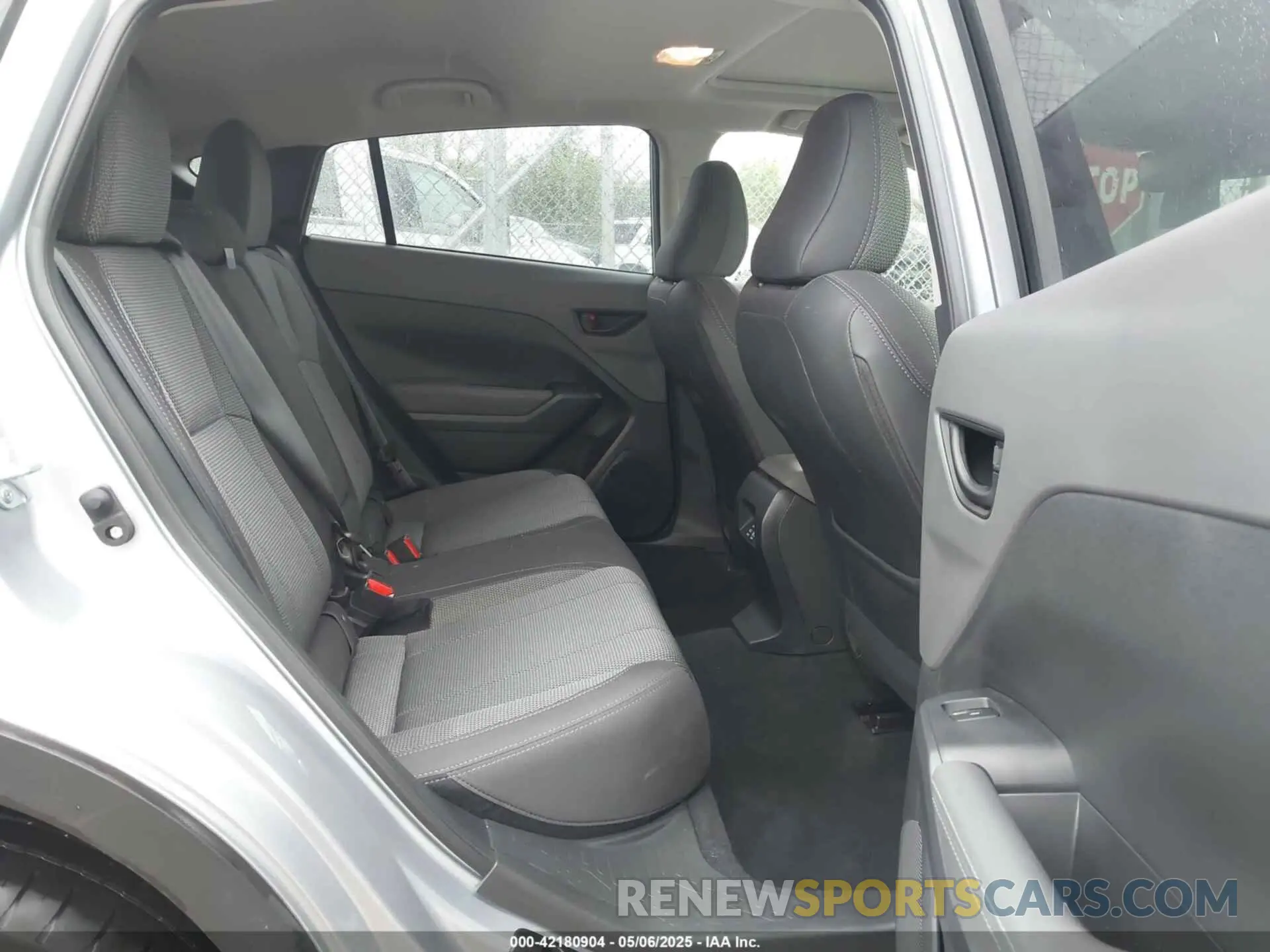 8 Photograph of a damaged car JF2GUADC5R8306432 SUBARU CROSSTREK 2024