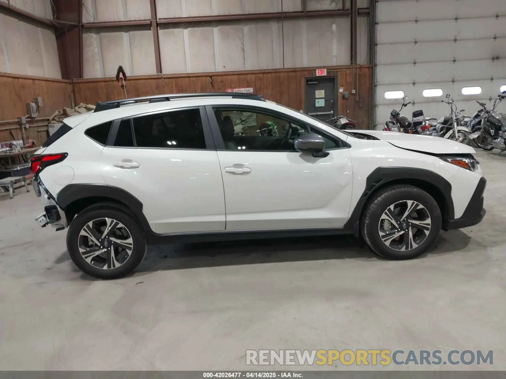 13 Photograph of a damaged car JF2GUADC5R8325479 SUBARU CROSSTREK 2024