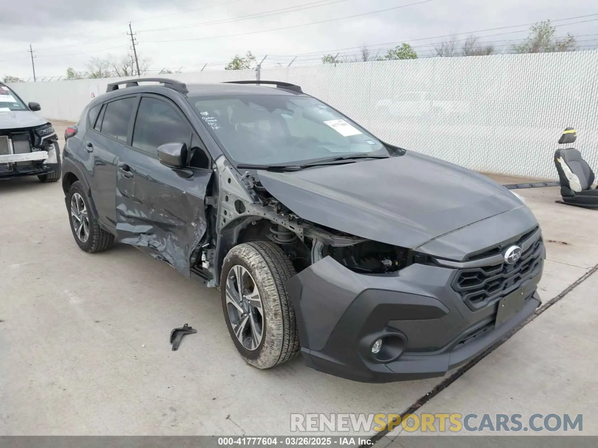 1 Фотография поврежденного автомобиля JF2GUADC6R8324583 SUBARU CROSSTREK 2024