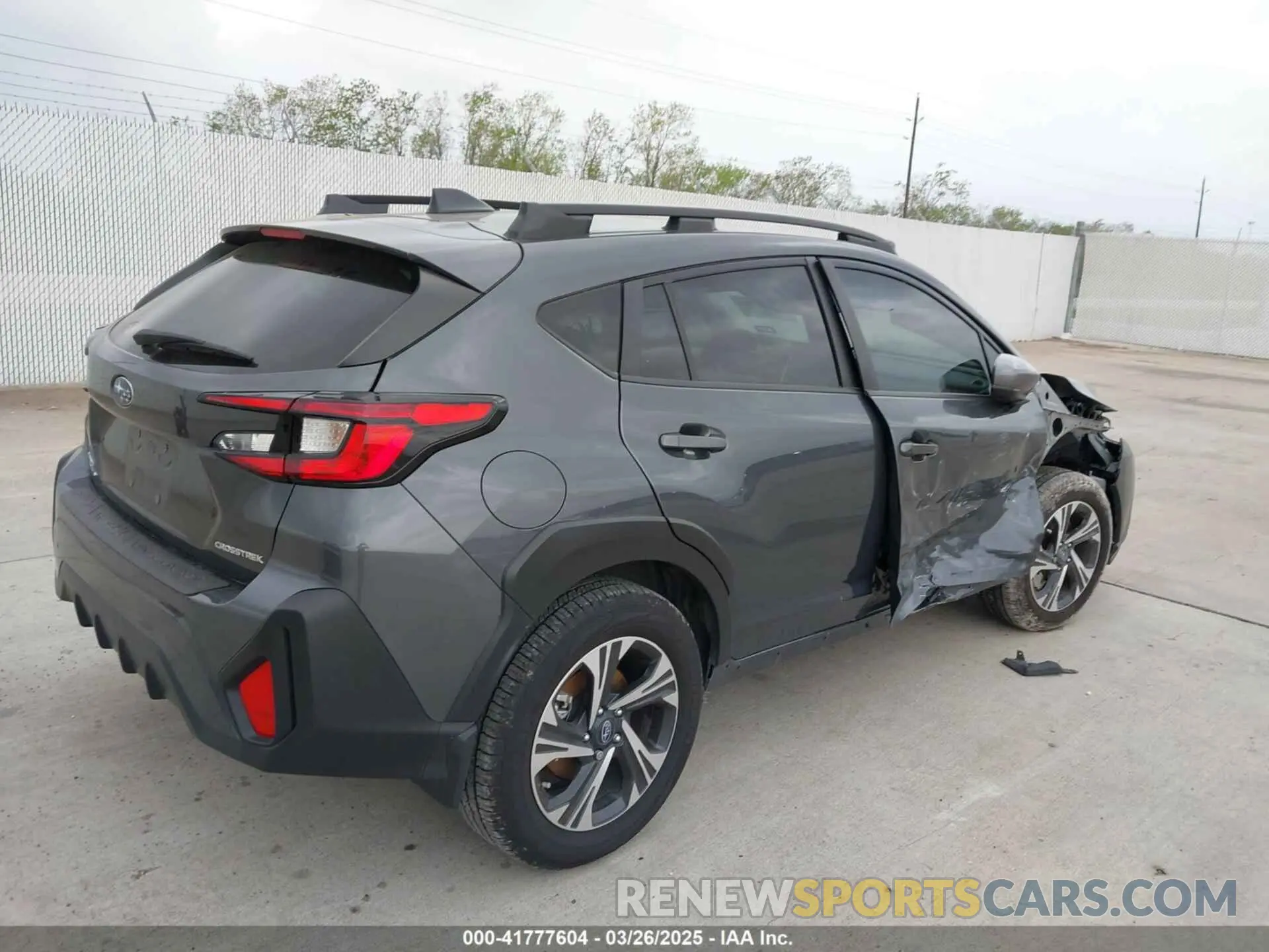 4 Фотография поврежденного автомобиля JF2GUADC6R8324583 SUBARU CROSSTREK 2024