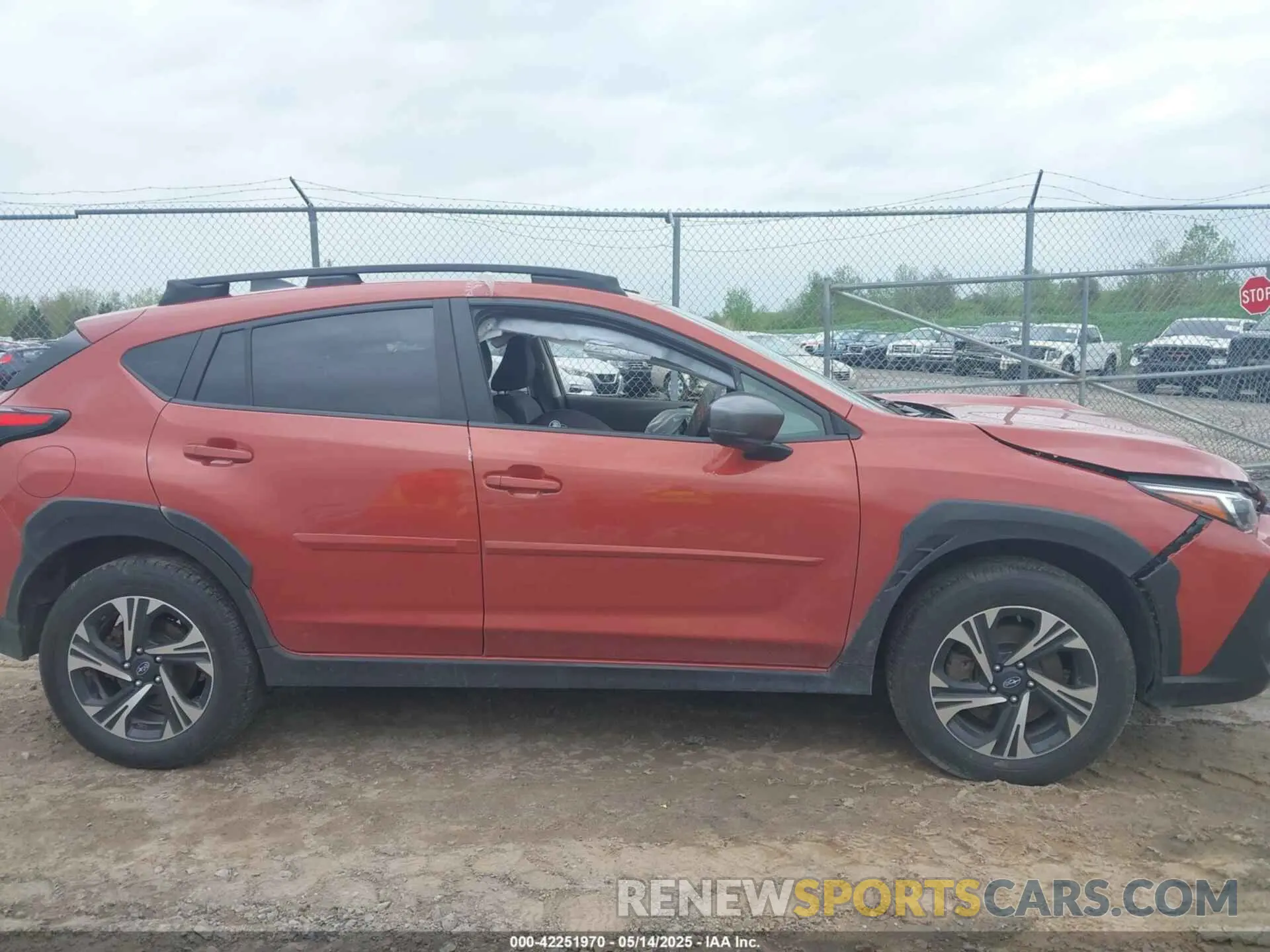 14 Фотография поврежденного автомобиля JF2GUADC6RH302552 SUBARU CROSSTREK 2024