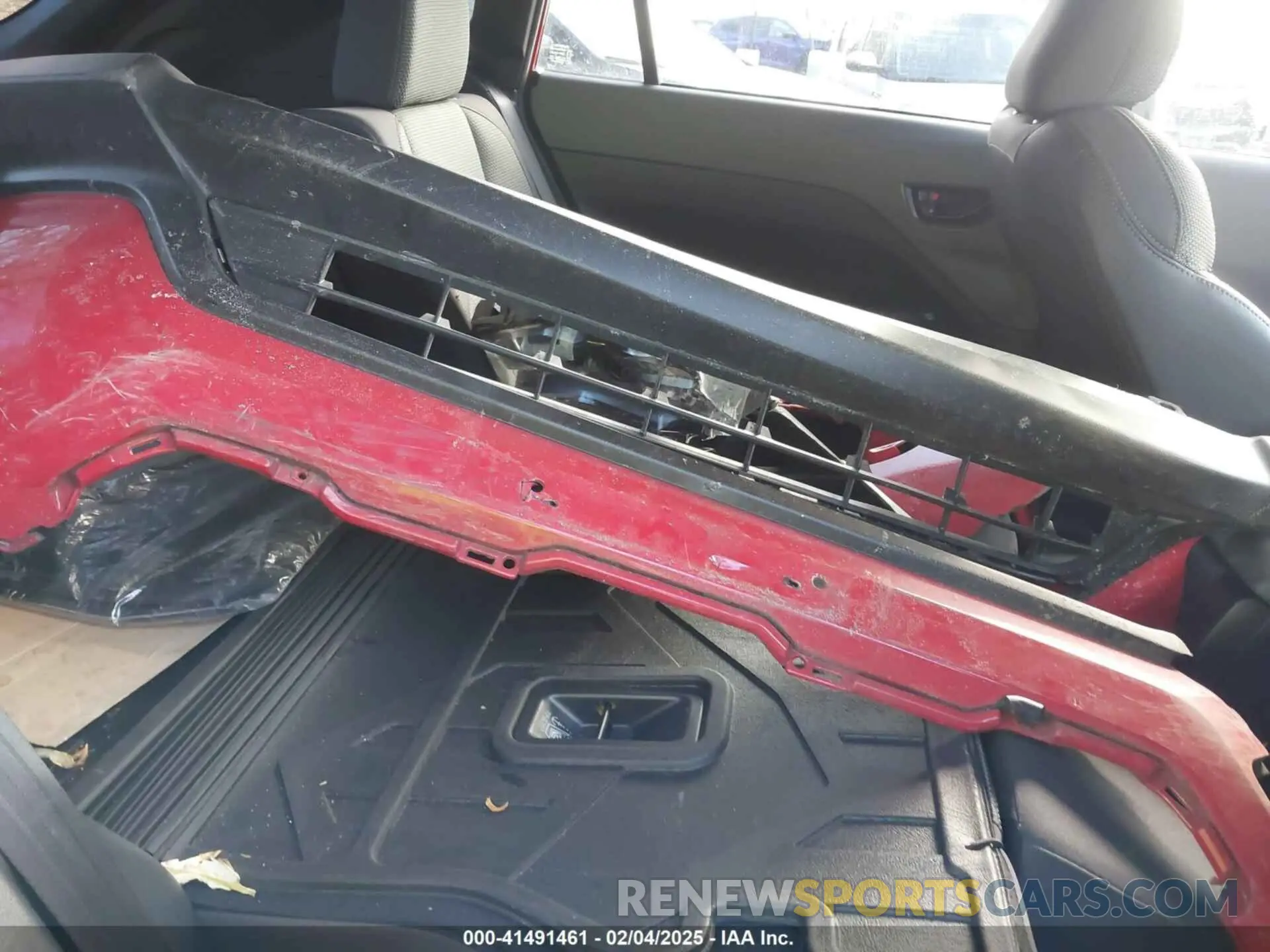8 Photograph of a damaged car JF2GUADC7R8216120 SUBARU CROSSTREK 2024