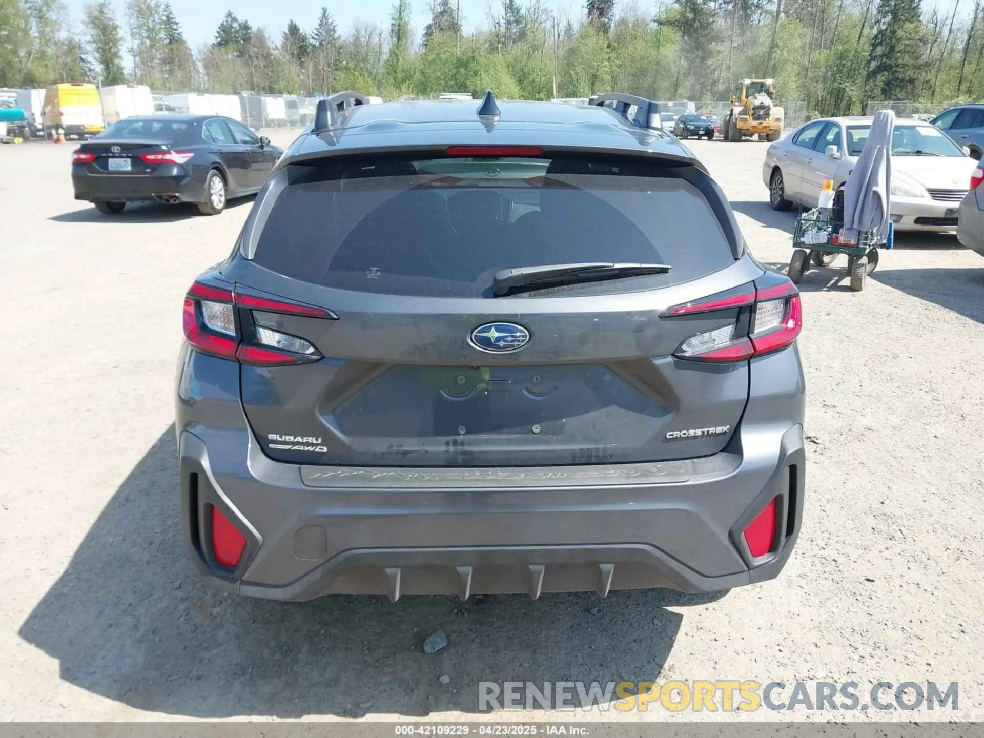 16 Photograph of a damaged car JF2GUADC7R8324432 SUBARU CROSSTREK 2024