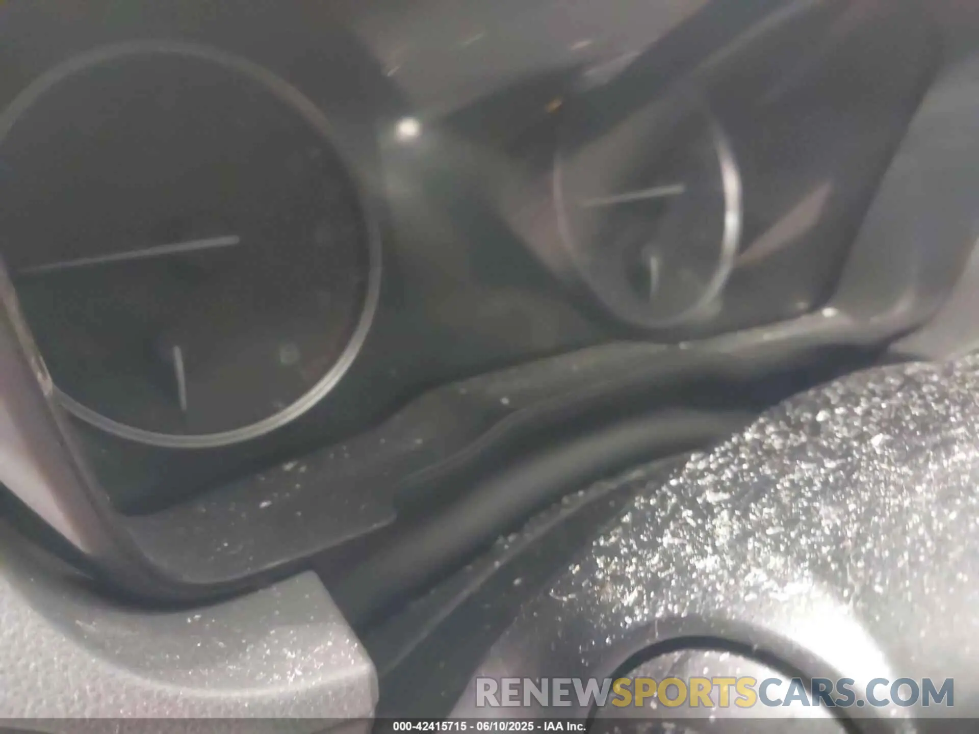 16 Photograph of a damaged car JF2GUADC7RH885407 SUBARU CROSSTREK 2024