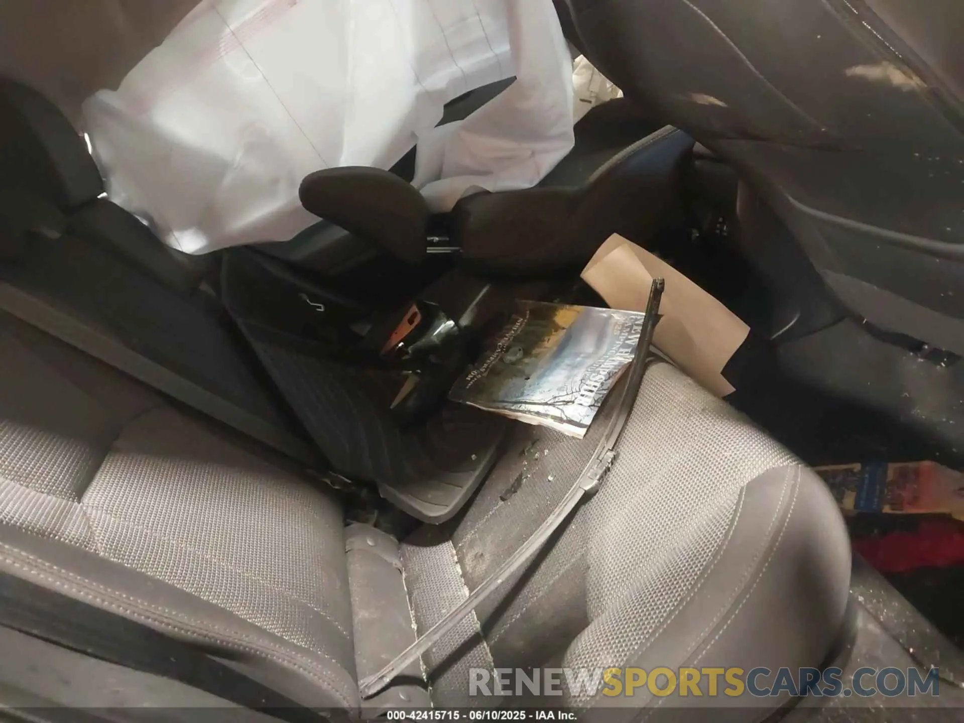 8 Photograph of a damaged car JF2GUADC7RH885407 SUBARU CROSSTREK 2024