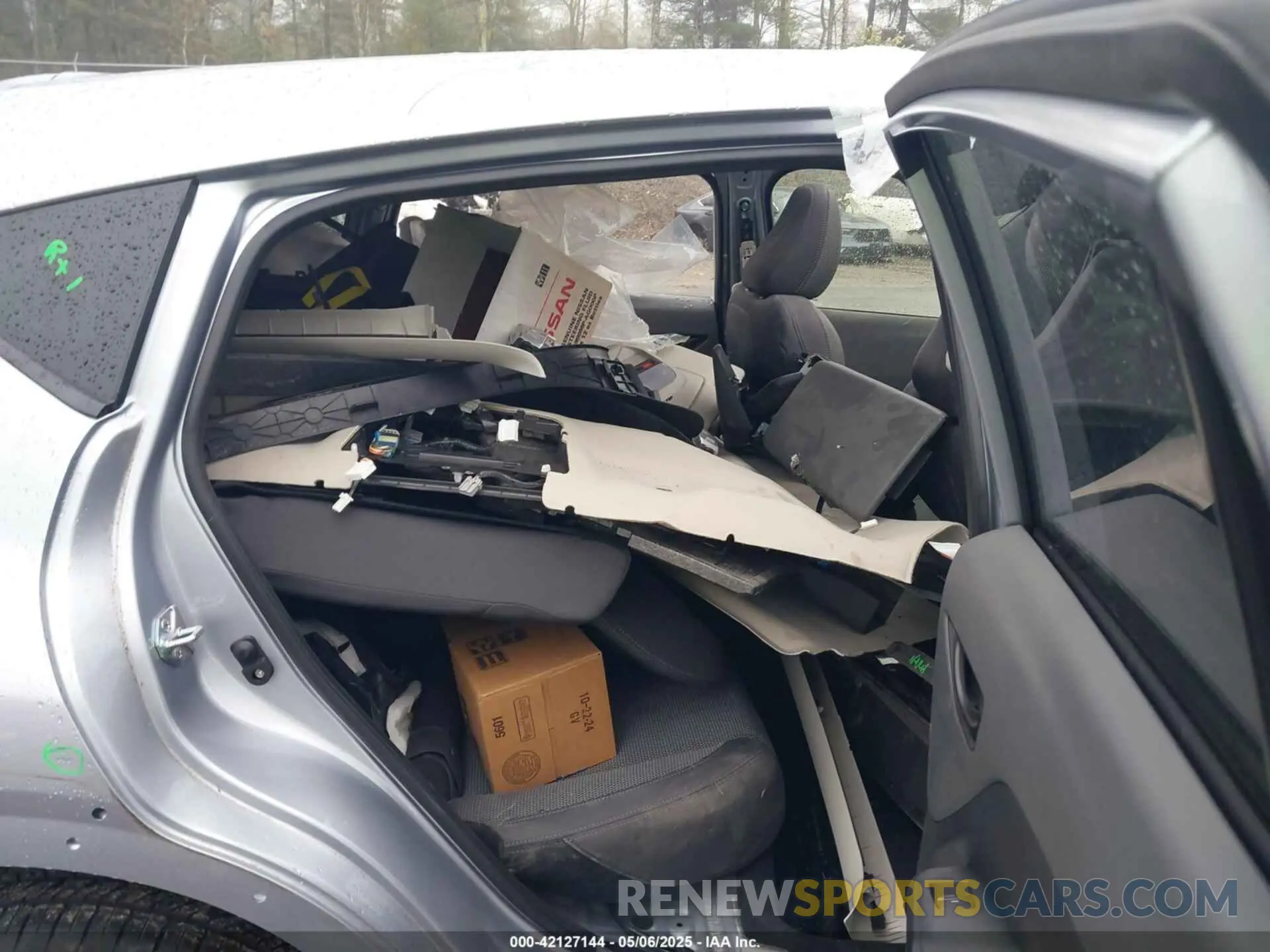 8 Фотография поврежденного автомобиля JF2GUADC8RH220645 SUBARU CROSSTREK 2024