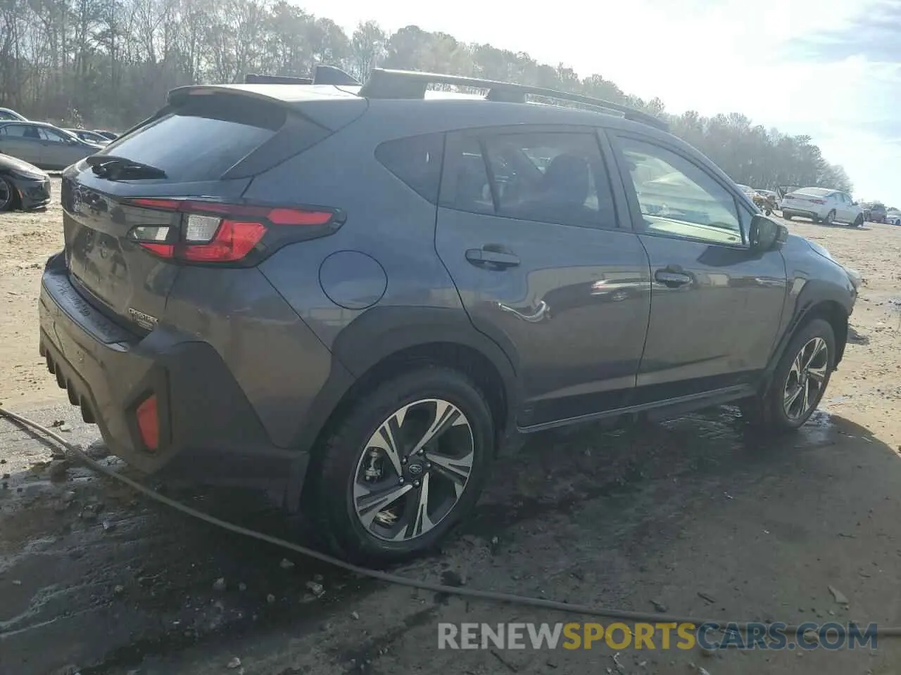 3 Фотография поврежденного автомобиля JF2GUADC9R8218001 SUBARU CROSSTREK 2024
