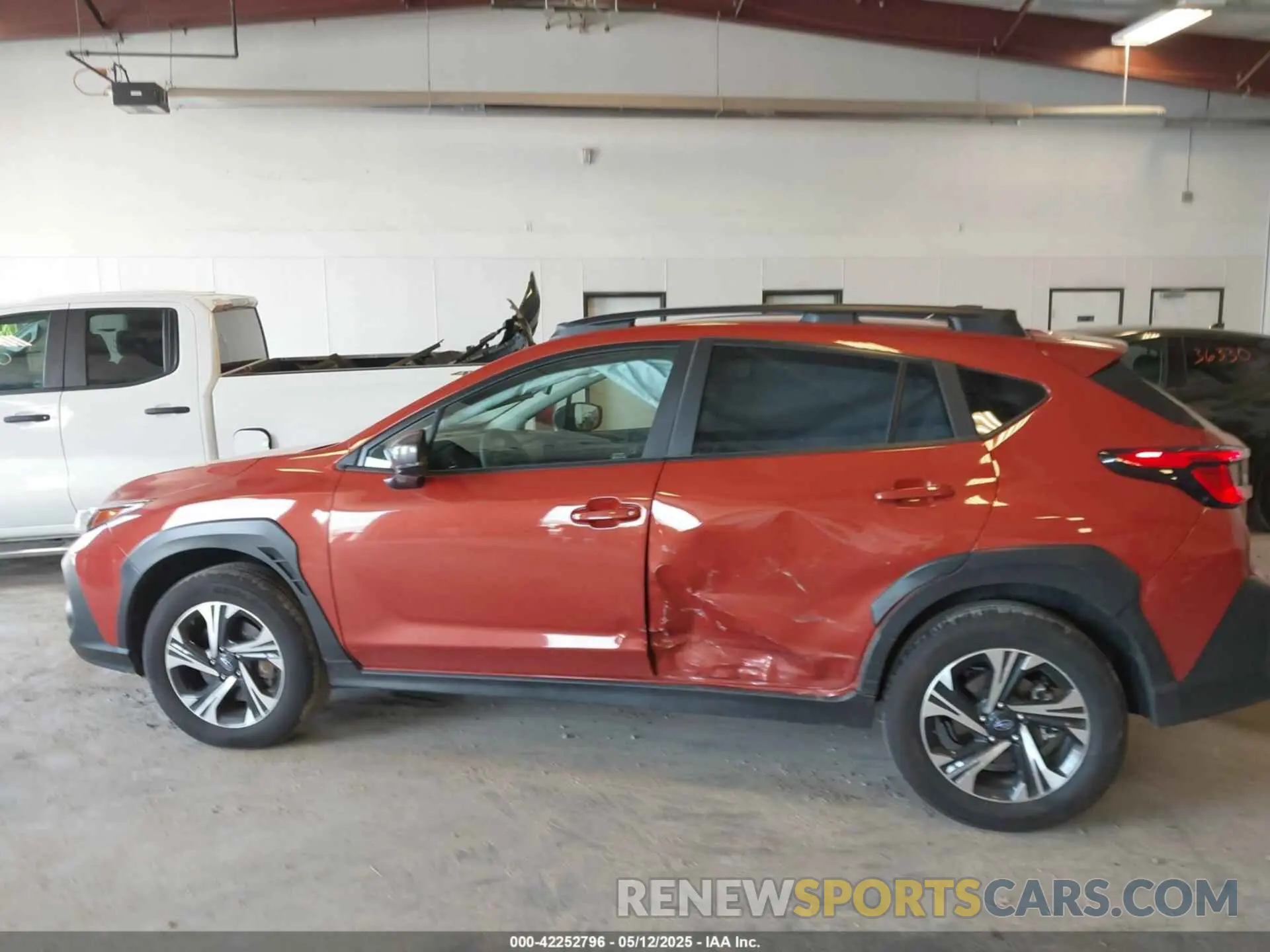 14 Фотография поврежденного автомобиля JF2GUADCXRH389615 SUBARU CROSSTREK 2024