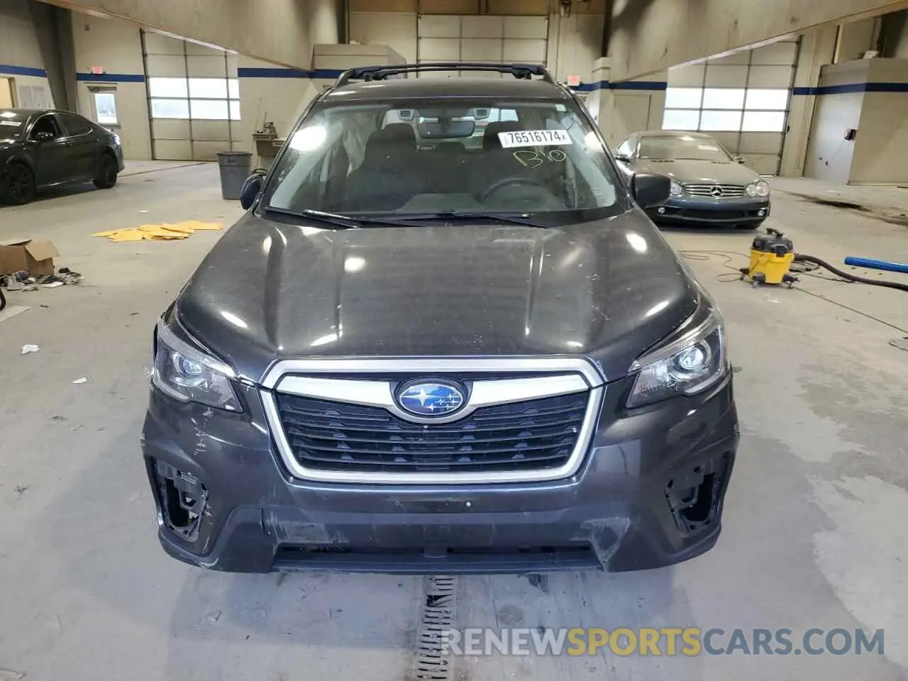 5 Фотография поврежденного автомобиля JF2SKACC0KH438988 SUBARU FORESTER 2019
