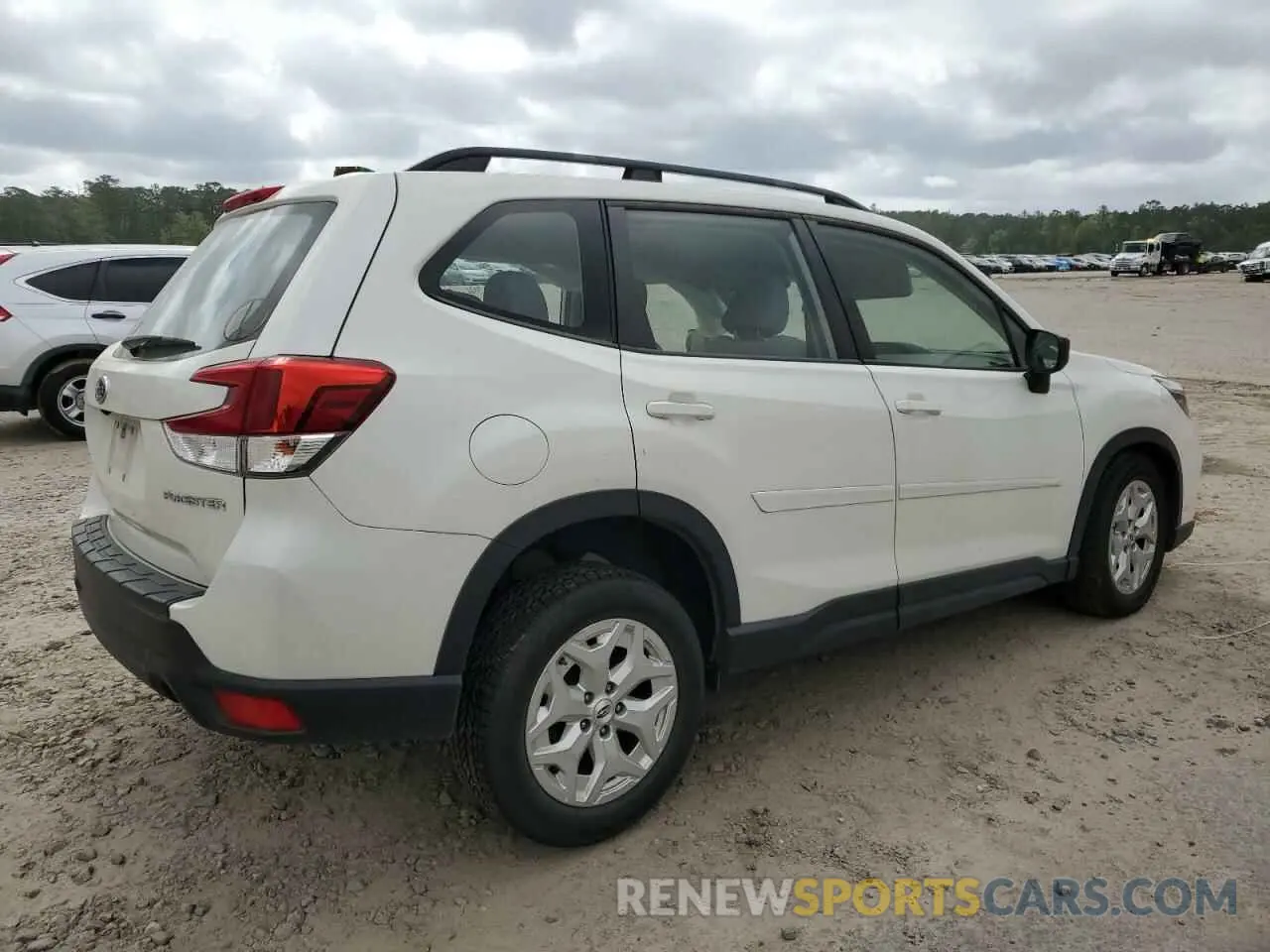 3 Фотография поврежденного автомобиля JF2SKACC8KH465629 SUBARU FORESTER 2019