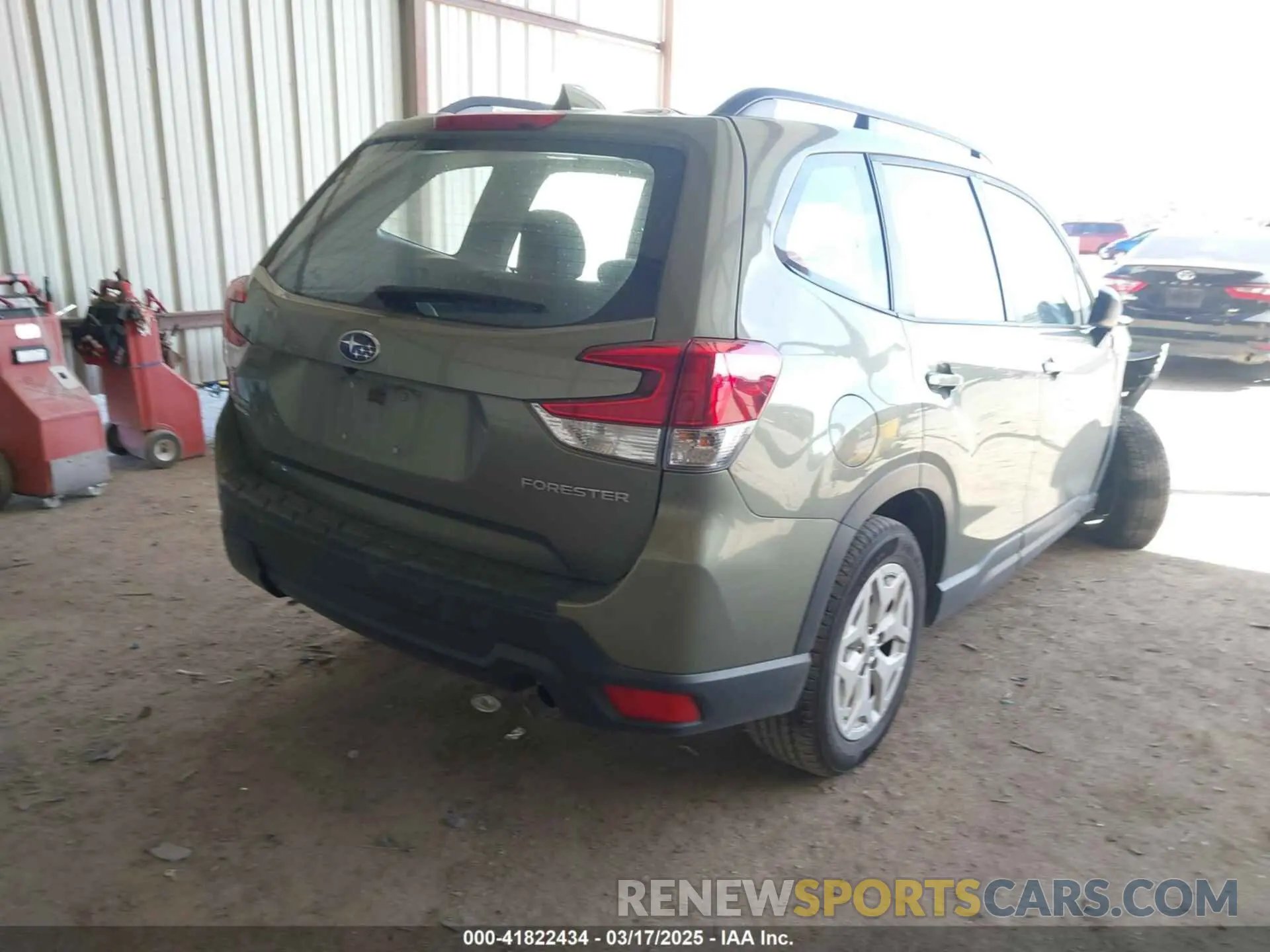 4 Photograph of a damaged car JF2SKACC9KH400983 SUBARU FORESTER 2019