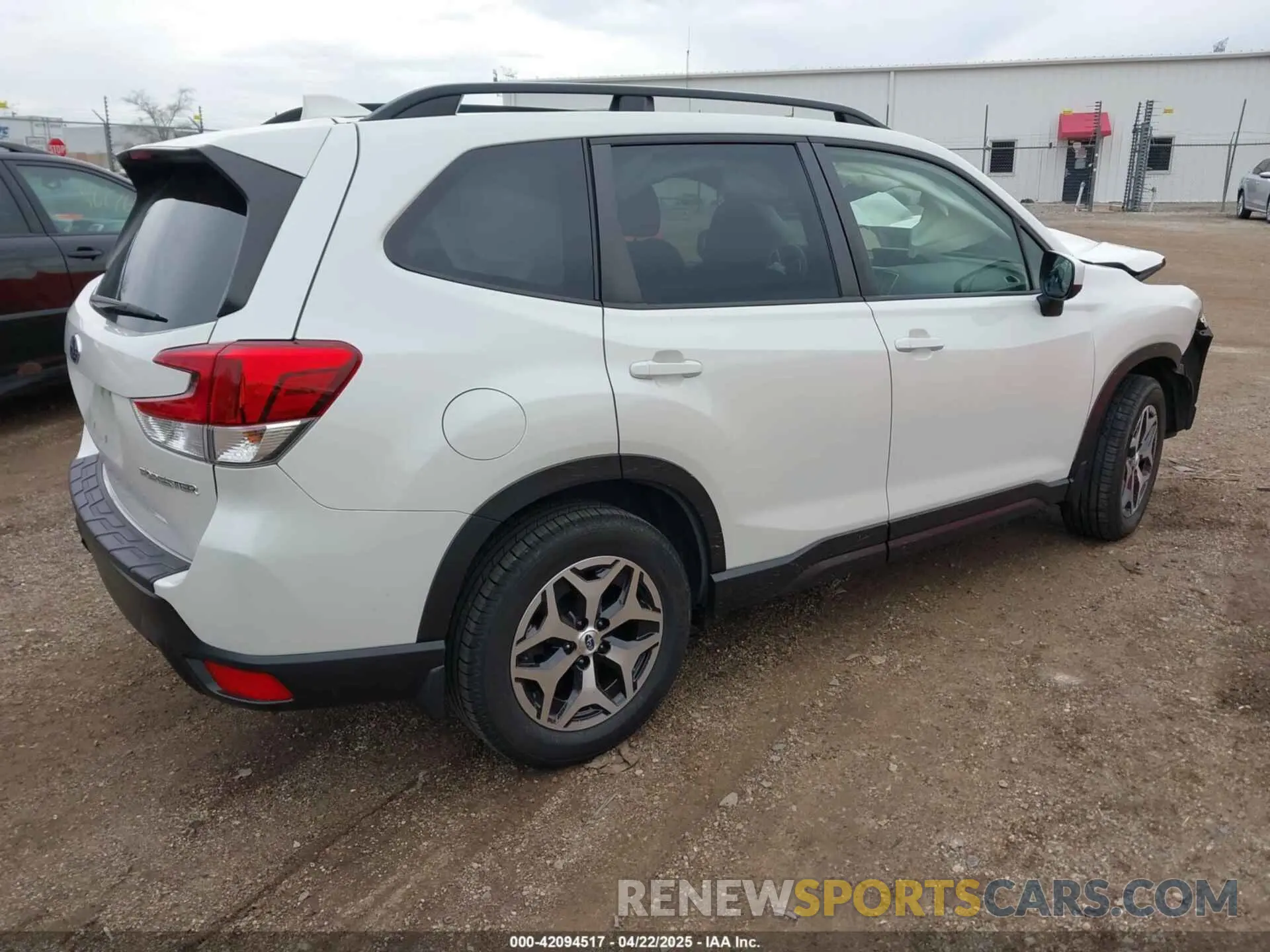 4 Photograph of a damaged car JF2SKAEC1KH447633 SUBARU FORESTER 2019