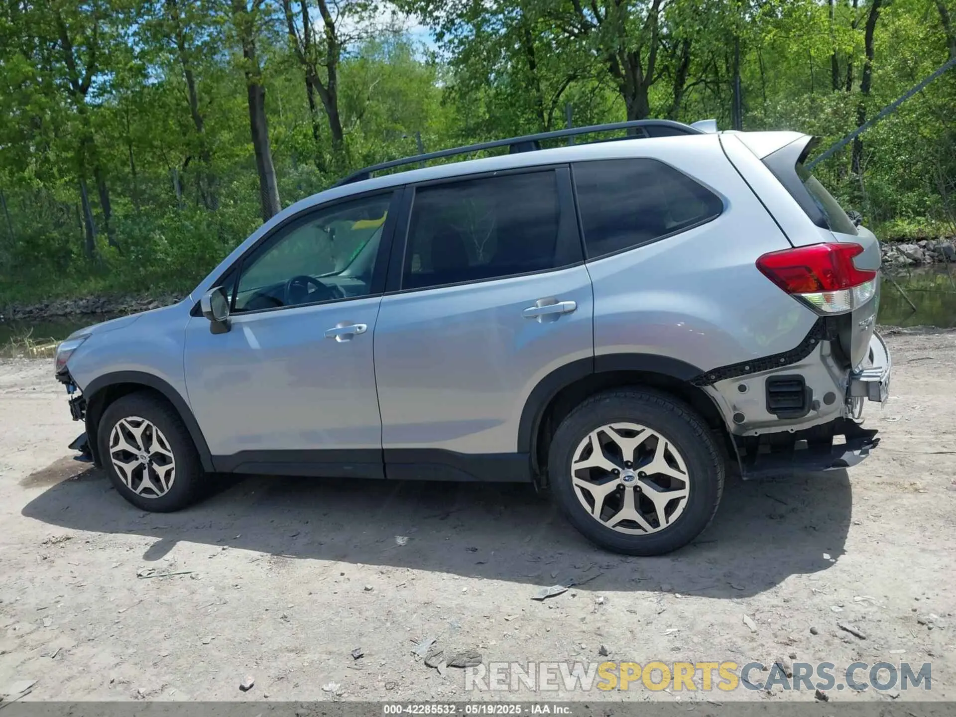 14 Photograph of a damaged car JF2SKAEC3KH407571 SUBARU FORESTER 2019