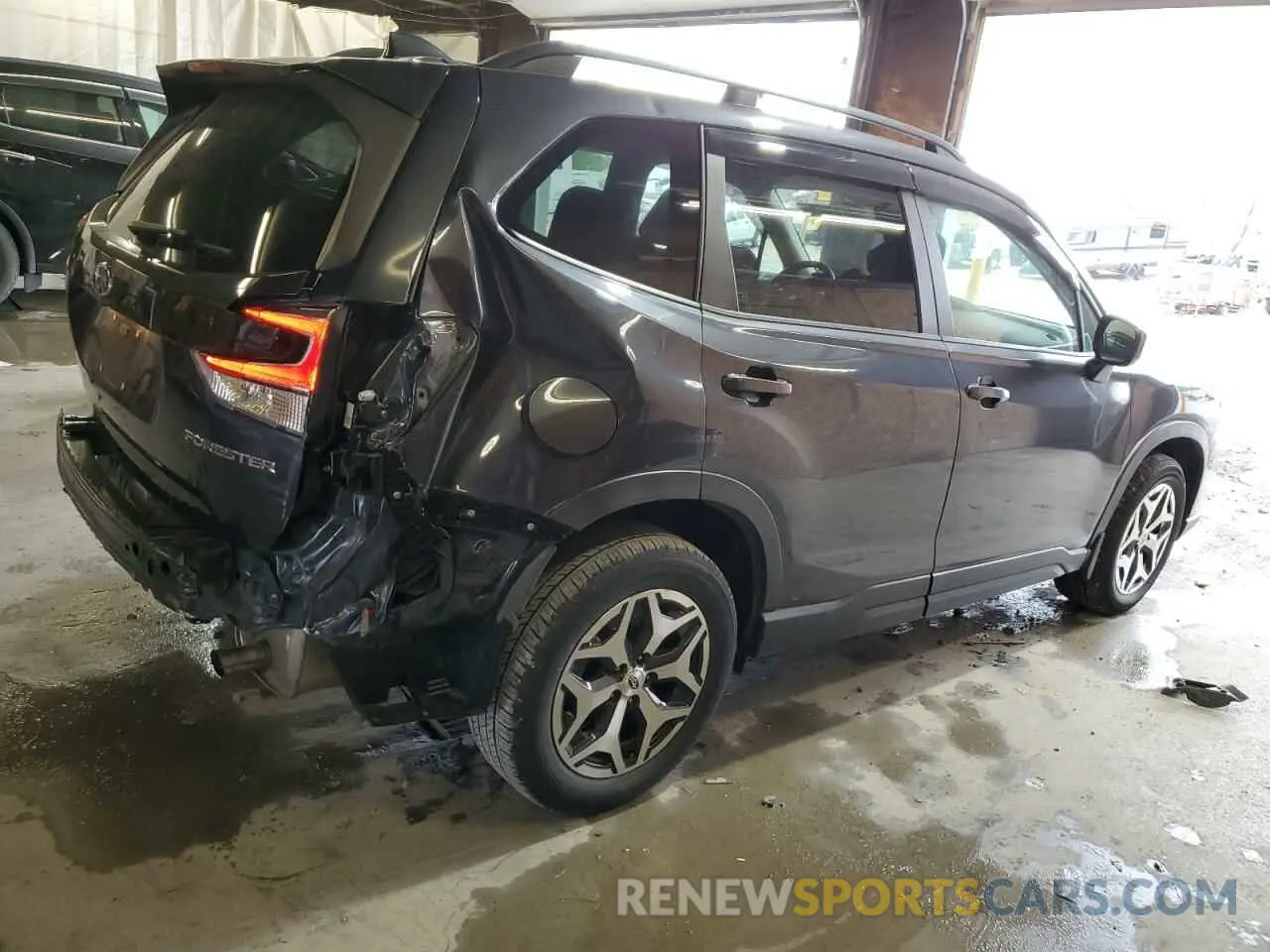 3 Photograph of a damaged car JF2SKAEC5KH411363 SUBARU FORESTER 2019