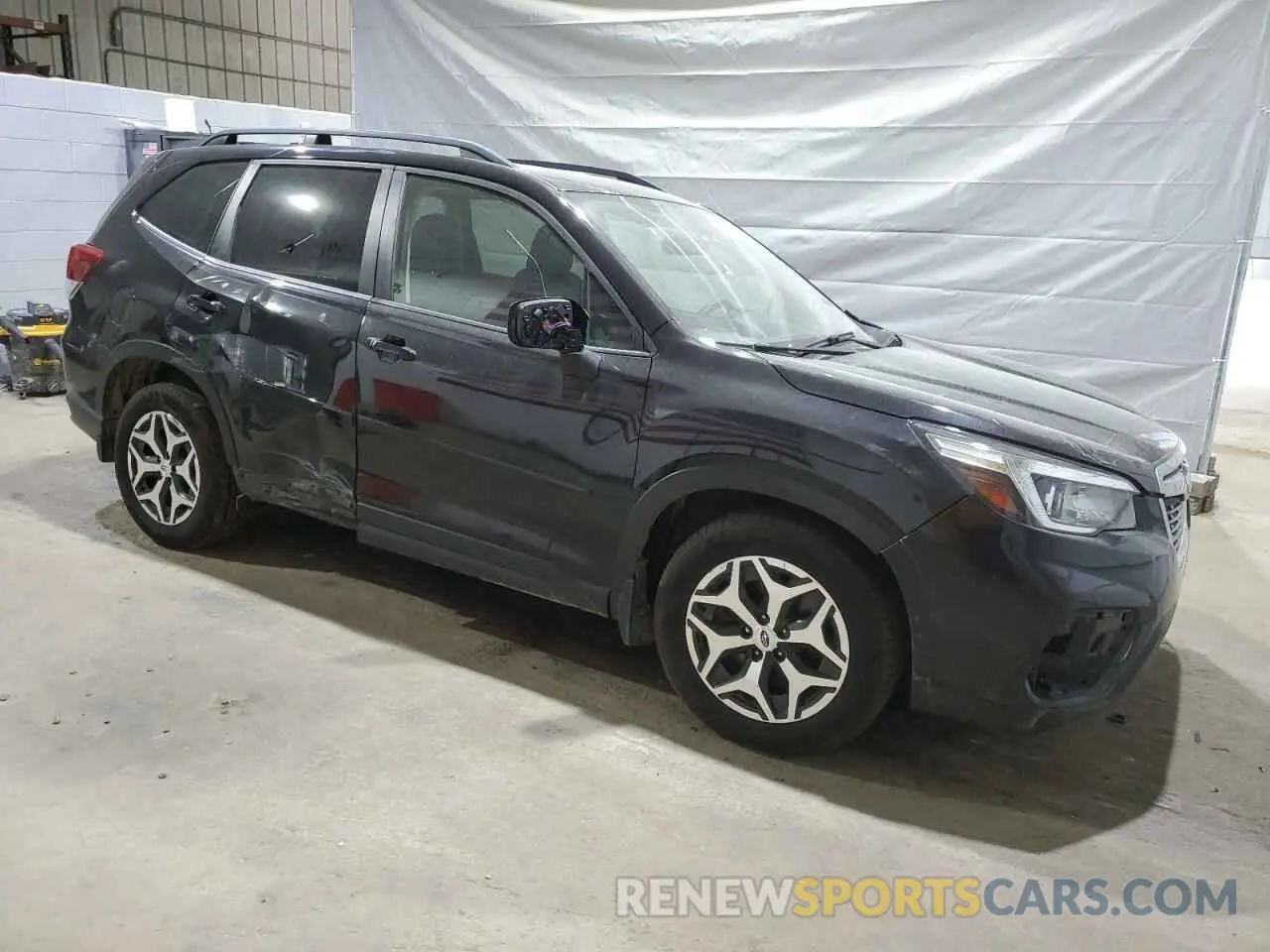4 Photograph of a damaged car JF2SKAEC9KH595268 SUBARU FORESTER 2019