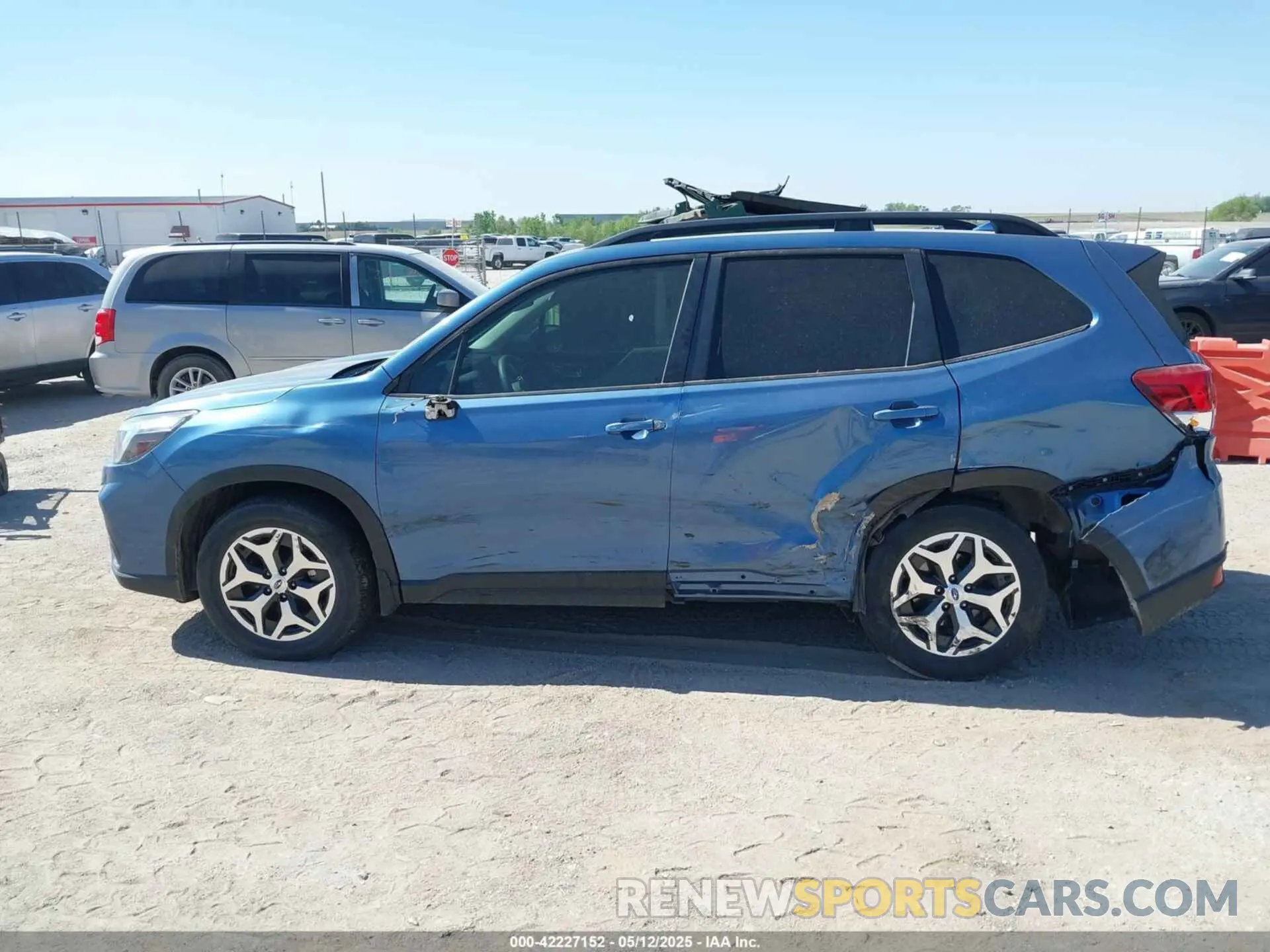 15 Photograph of a damaged car JF2SKAGC1KH545610 SUBARU FORESTER 2019